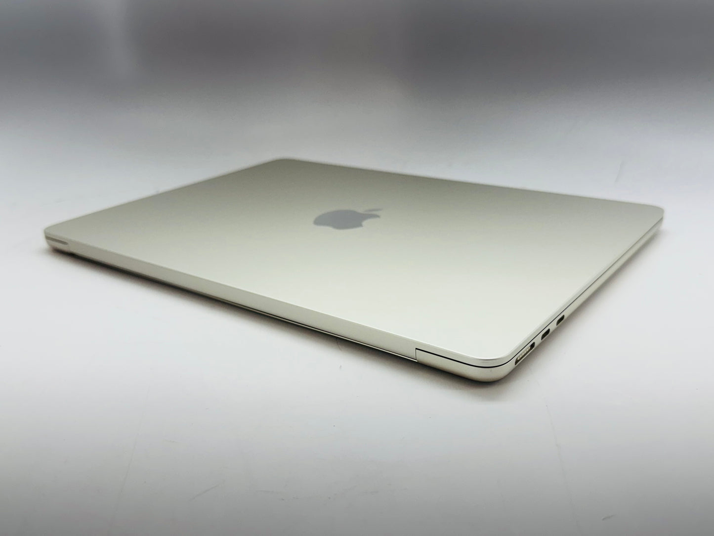 Apple 2022 MacBook Air M2 13.6" (10-Core GPU) 16GB RAM 1TB SSD - READ