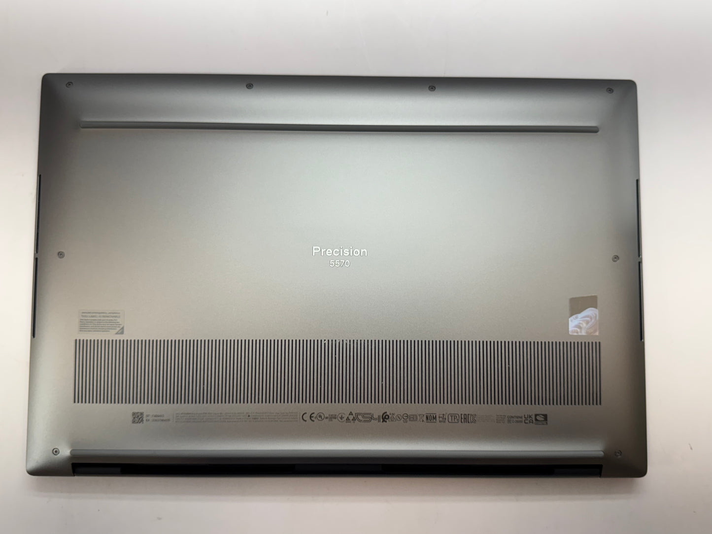 Dell Precision 5570 15.6'' 2.3GHz (i7-12700H) 32GB RAM 512GB SSD RTX A2000 8GB