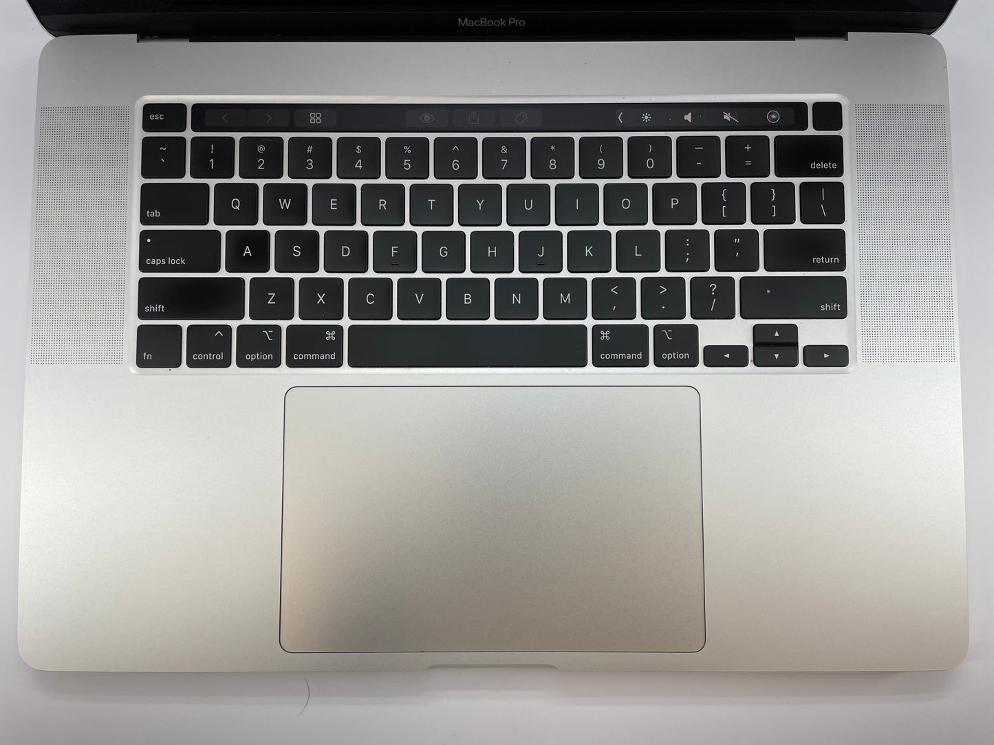 Apple 2019 MacBook Pro 16" 2.6GHz i7 16GB 512GB SSD RP5300M 4GB - Excellent