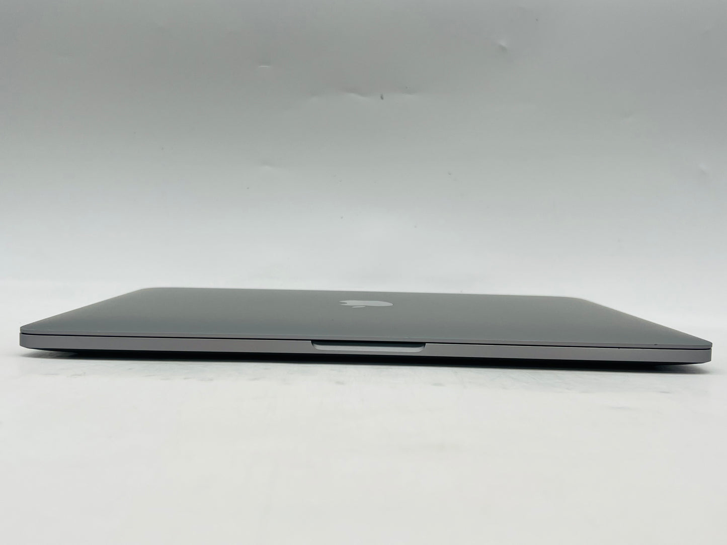 Apple 2020 MacBook pro 13" M1 3.2GHz (8-Core GPU) 16GB RAM 256GB SSD - Very good