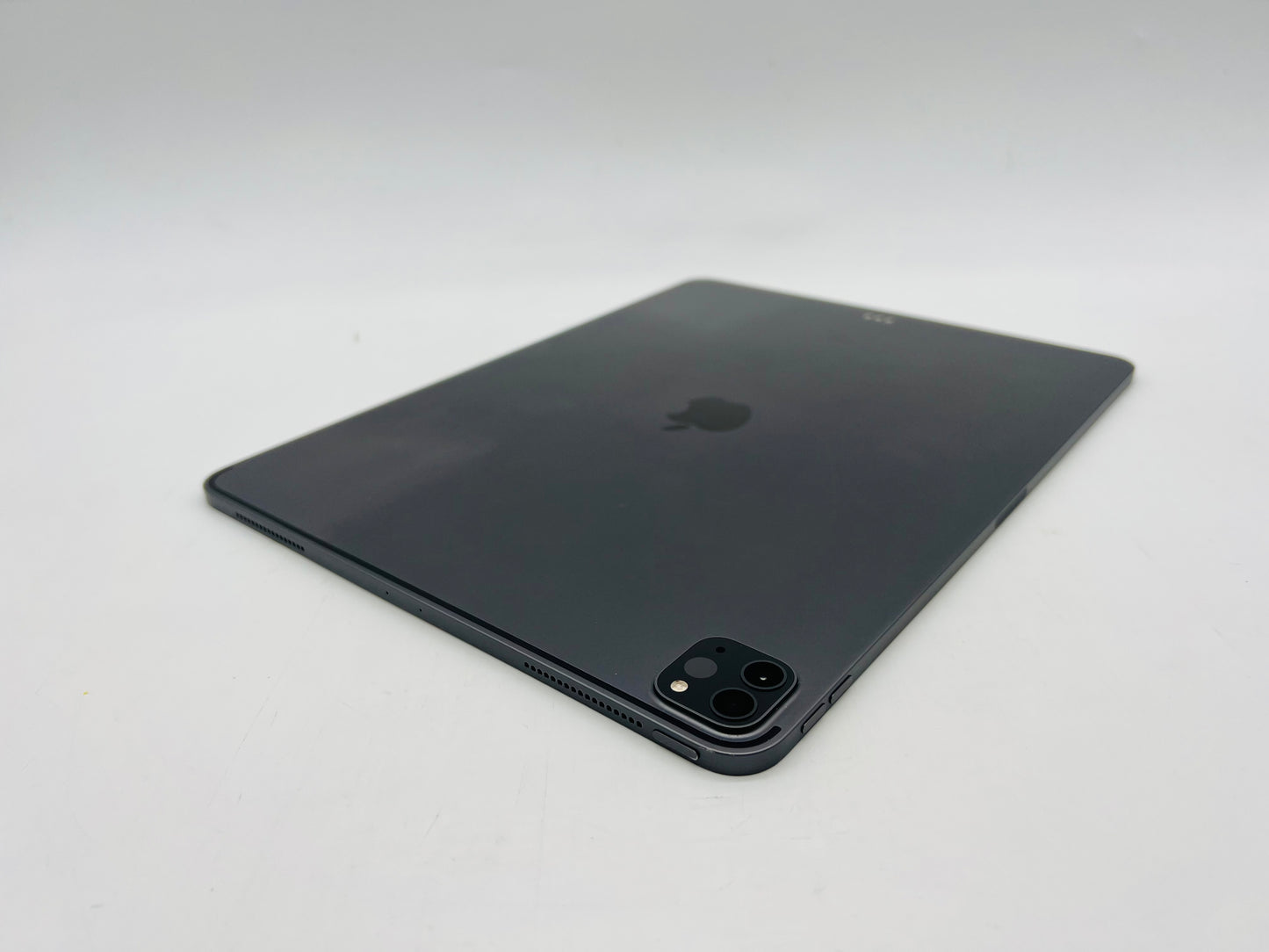 Apple 2020 iPad Pro (4th gen) (12.9-in) 256GB Wifi only - Very Good