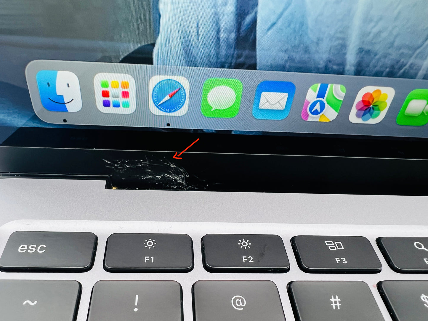 Apple 2020 MacBook Air 13 in M1 3.2GHz 8GB RAM 256GB SSD (7-Core GPU) - Good