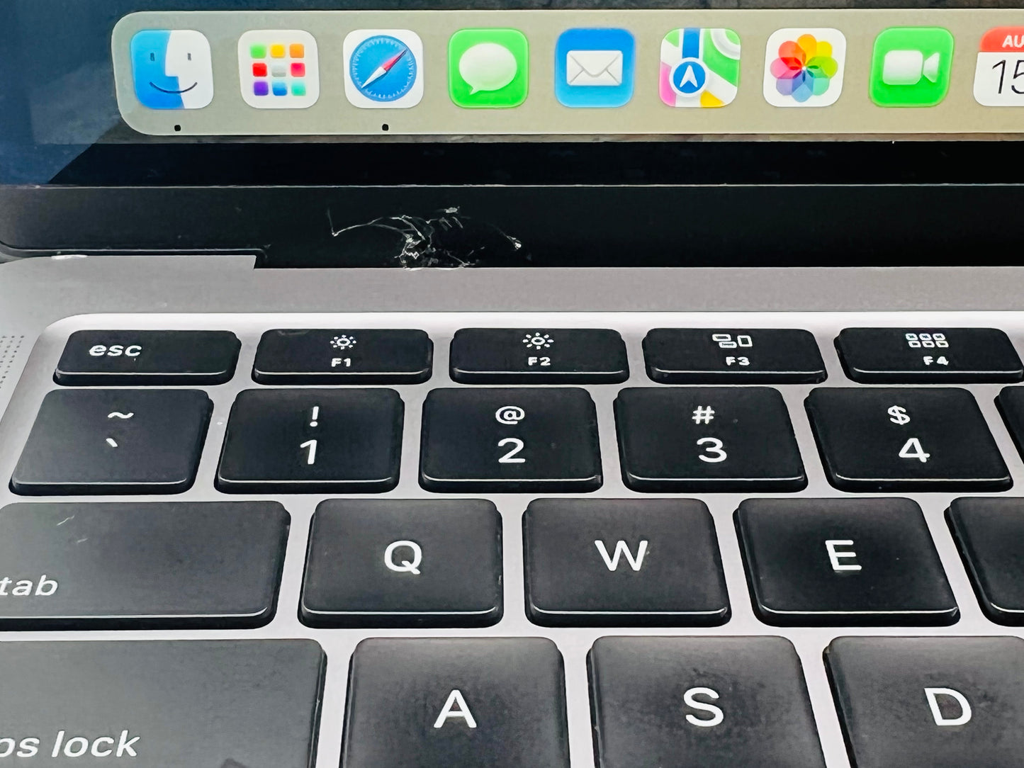 Apple 2020 Macbook Air 13in 1.1GHz i3 8GB RAM 256GB IIPG1536MB - Good