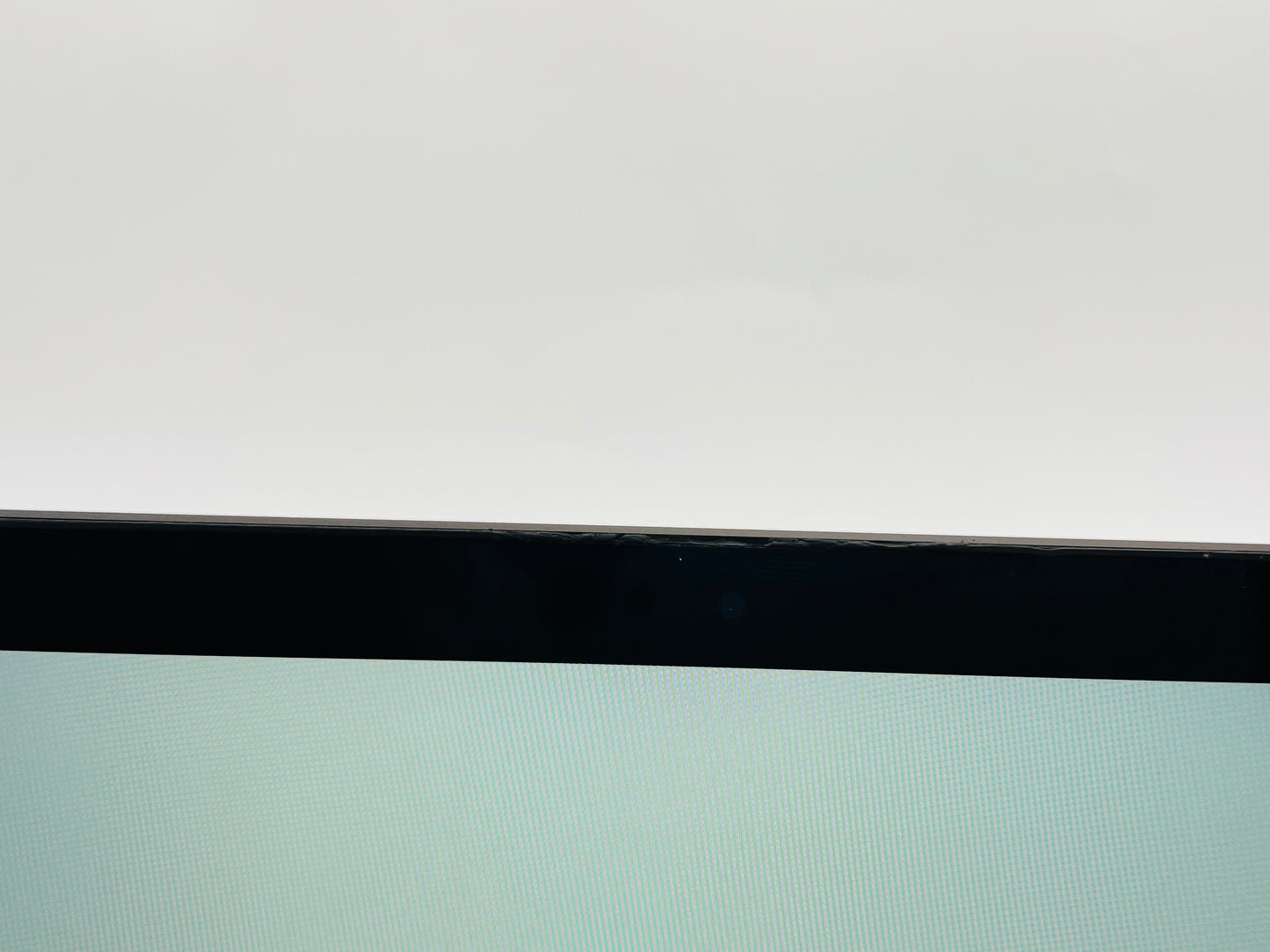 Apple 2019 15 in MacBook Pro TB 2.3GHz 8-Core i9 32GB RAM 512GB SSD Vega 20 4GB