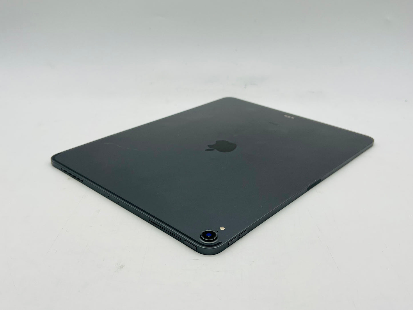 Apple 2018 iPad Pro (3rd generation) (12.9-inch) 1TB Wifi only w/ Accessories