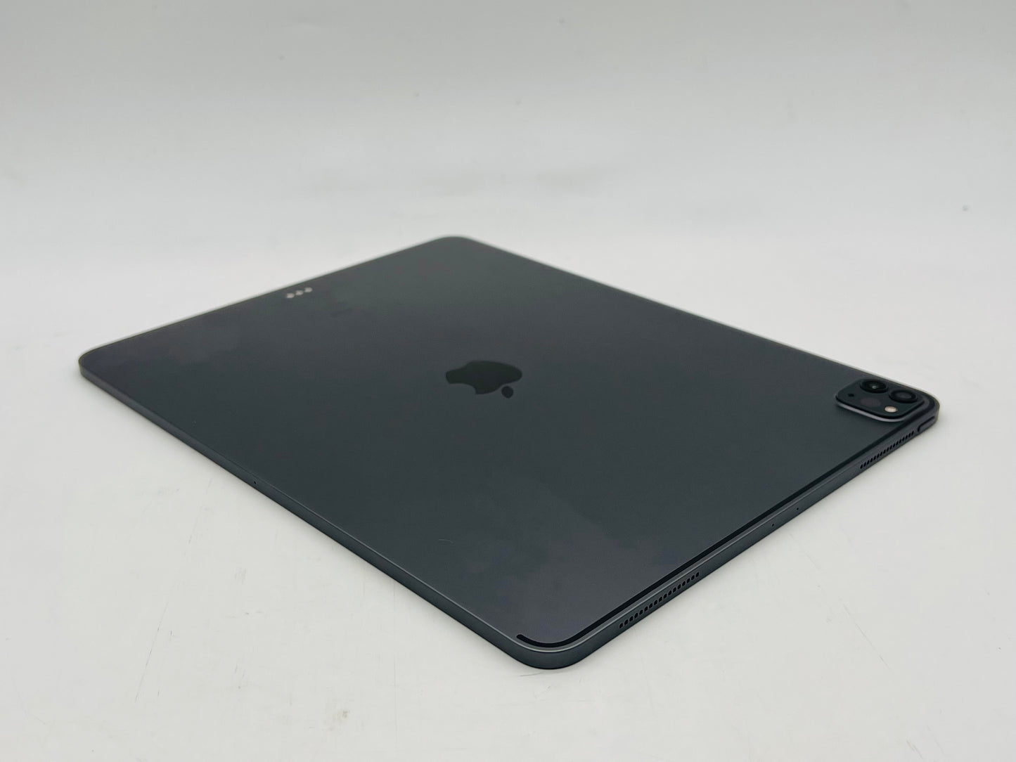 Apple 2020 iPad Pro (4th generation) (12.9-inch) 512GB Wifi only w/ Accessories