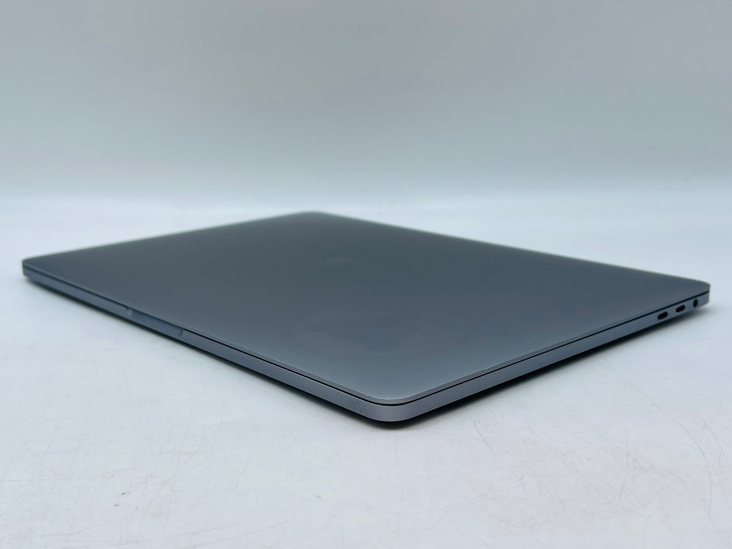 Apple 2017 13 in MacBook Pro TB 3.1GHz Dual-Core i5 8GB RAM 256GB SSD IIPG640