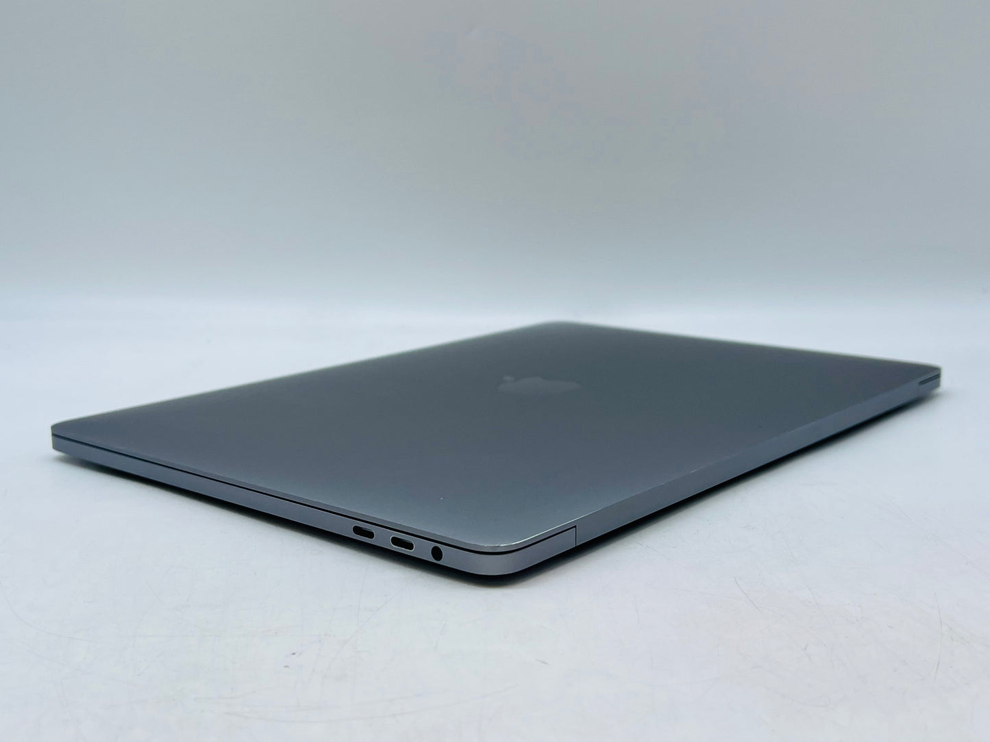 Apple 2017 13 in MacBook Pro TB 3.1GHz Dual-Core i5 8GB RAM 256GB SSD IIPG640