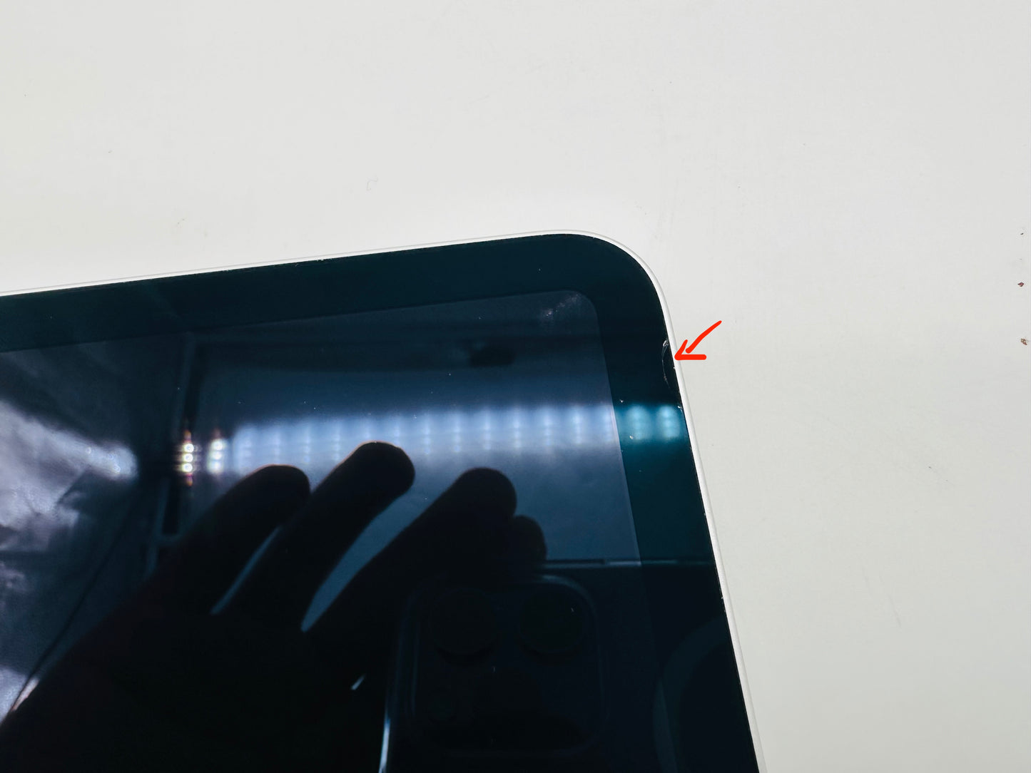 Apple 2020 iPad Pro (12.9-inch) 4th Gen 128GB Wi-Fi only With Apple Pencil