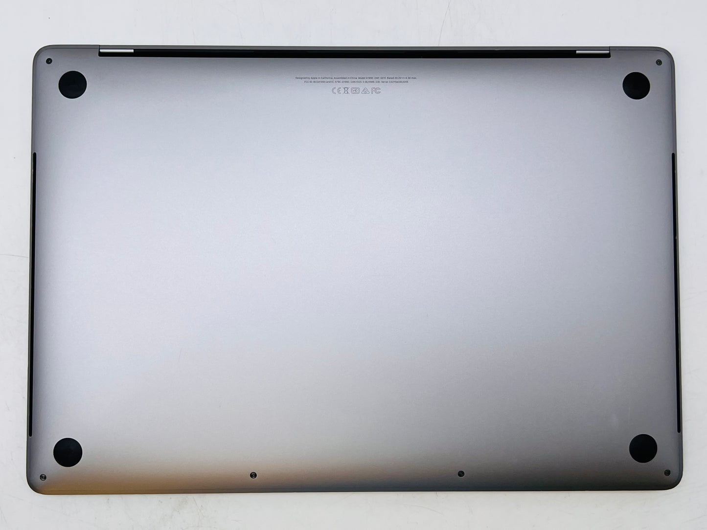 Apple 2017 MacBook Pro 15" 2.8GHz i7 16GB 256GB SSD Grade B