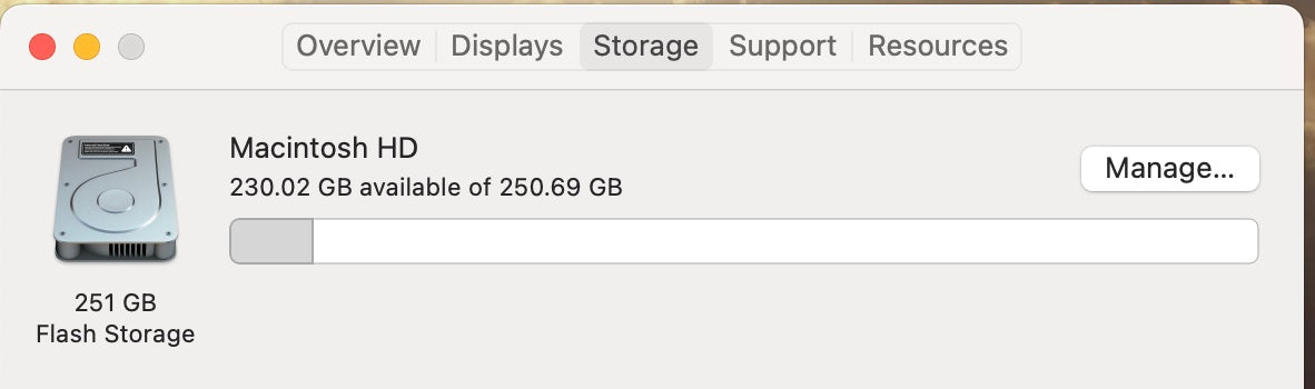 Apple 2017 13 in MacBook Pro Retina 2.3GHz Dual-Core i5 16GB 256GB SSD IIPG640