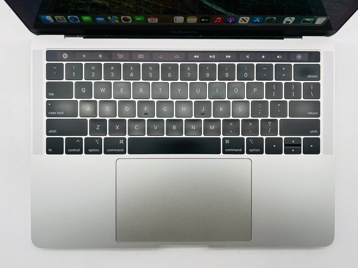 Apple 2019 MacBook Pro 13 in 2.8GHz i7 16GB RAM 1TB SSD IIPG655 - Very Good