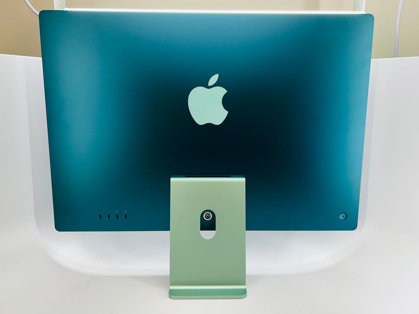 Apple 2021 iMac 24" M1 3.2GHz (8-Core GPU) 8GB RAM 1TB SSD - Very good