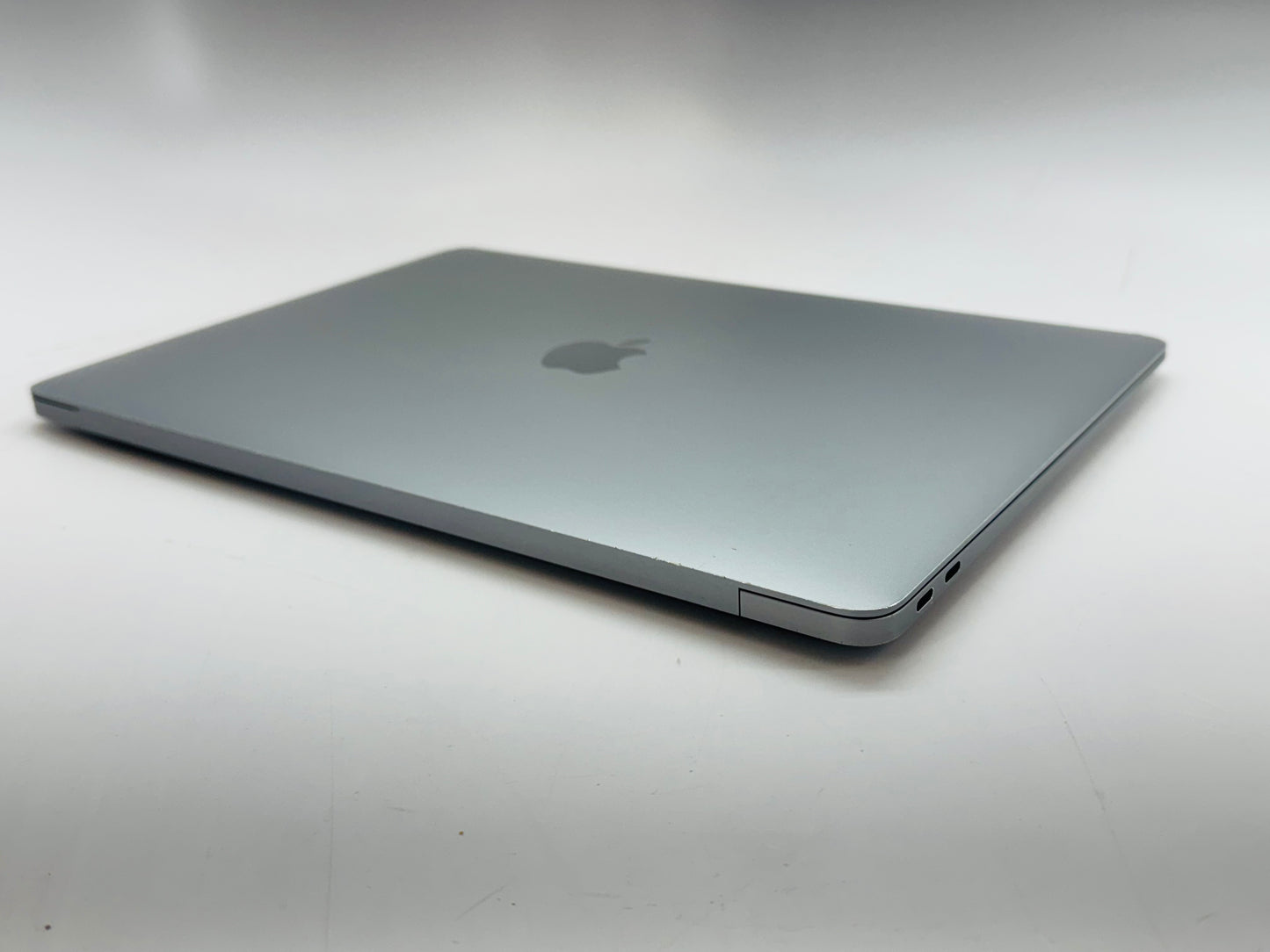 Apple 2020 MacBook Air M1 3.2GHz (7-Core GPU) 16GB RAM 1TB SSD - Good