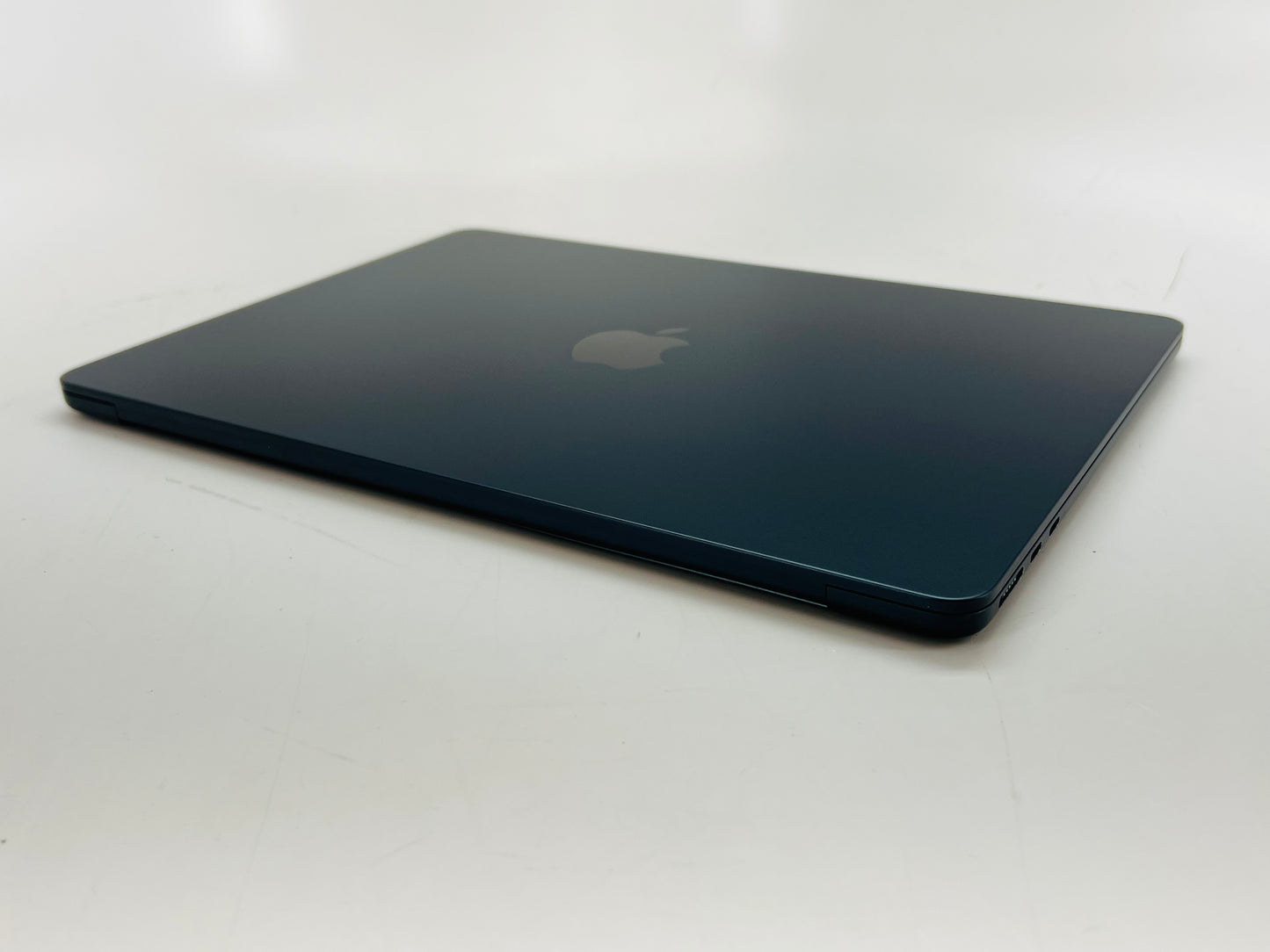 Apple 2022 MacBook Air M2 13.6" (8-Core GPU) 16GB RAM 1TB SSD AC+ - READ