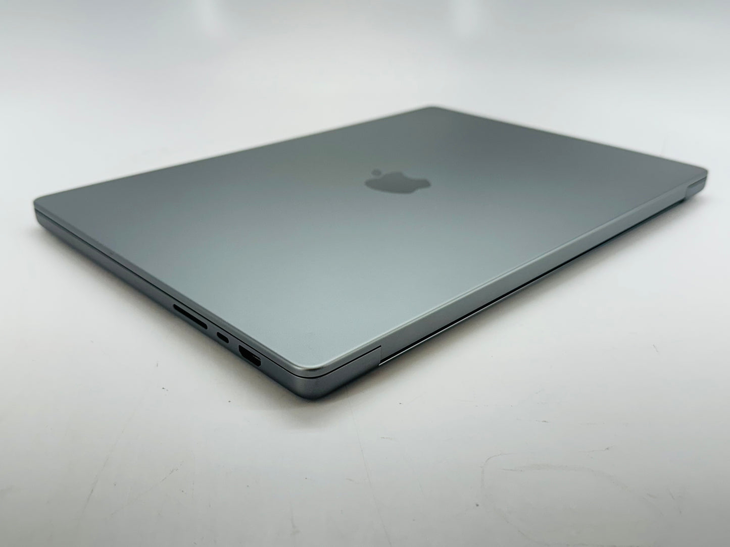 Apple 2021 MacBook Pro 16" M1 Max (32-Core GPU) 32GB RAM 512GB SSD Excellent