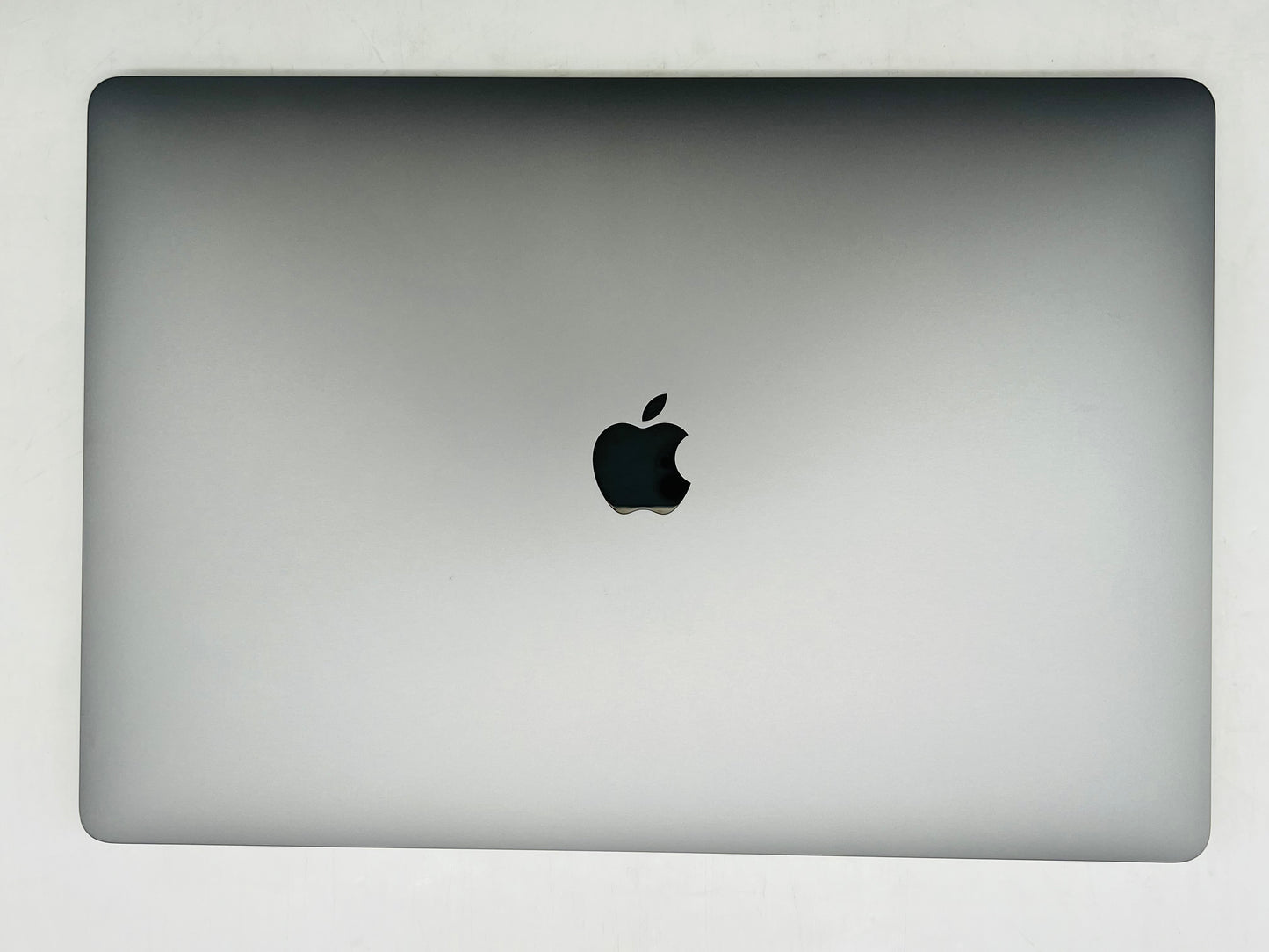Apple 2019 MacBook Pro 16 in 2.3GHz i9 16GB RAM 1TB SSD RP5500M 4GB - Very Good