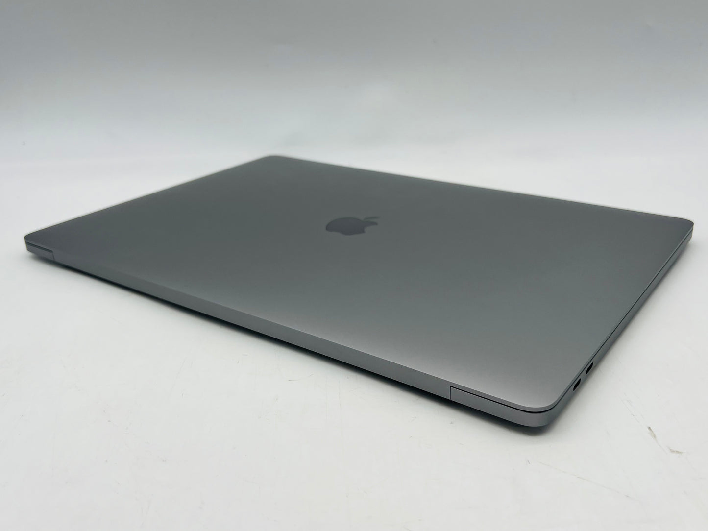 Apple 2019 MacBook Pro 16 in 2.3GHz i9 16GB RAM 1TB SSD RP5500M 4GB - Very Good