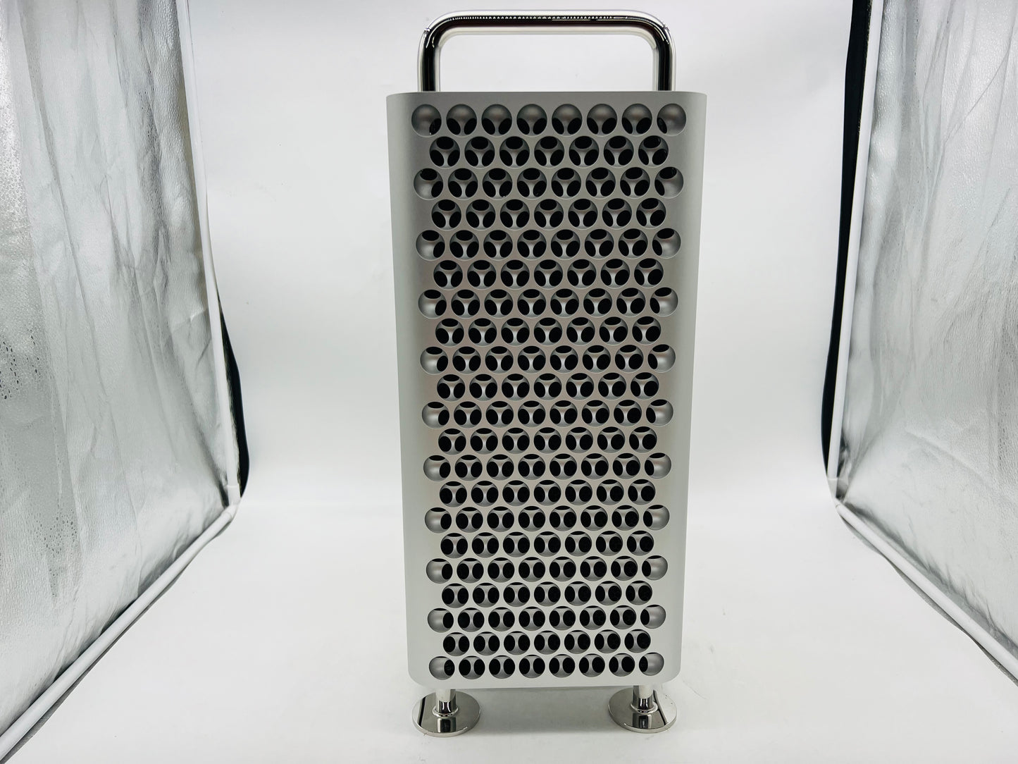 Apple 2019 Mac Pro 3.3GHz 12-Core Xeon 48GB 1TB SSD RP W5700X 16GB - Excellent