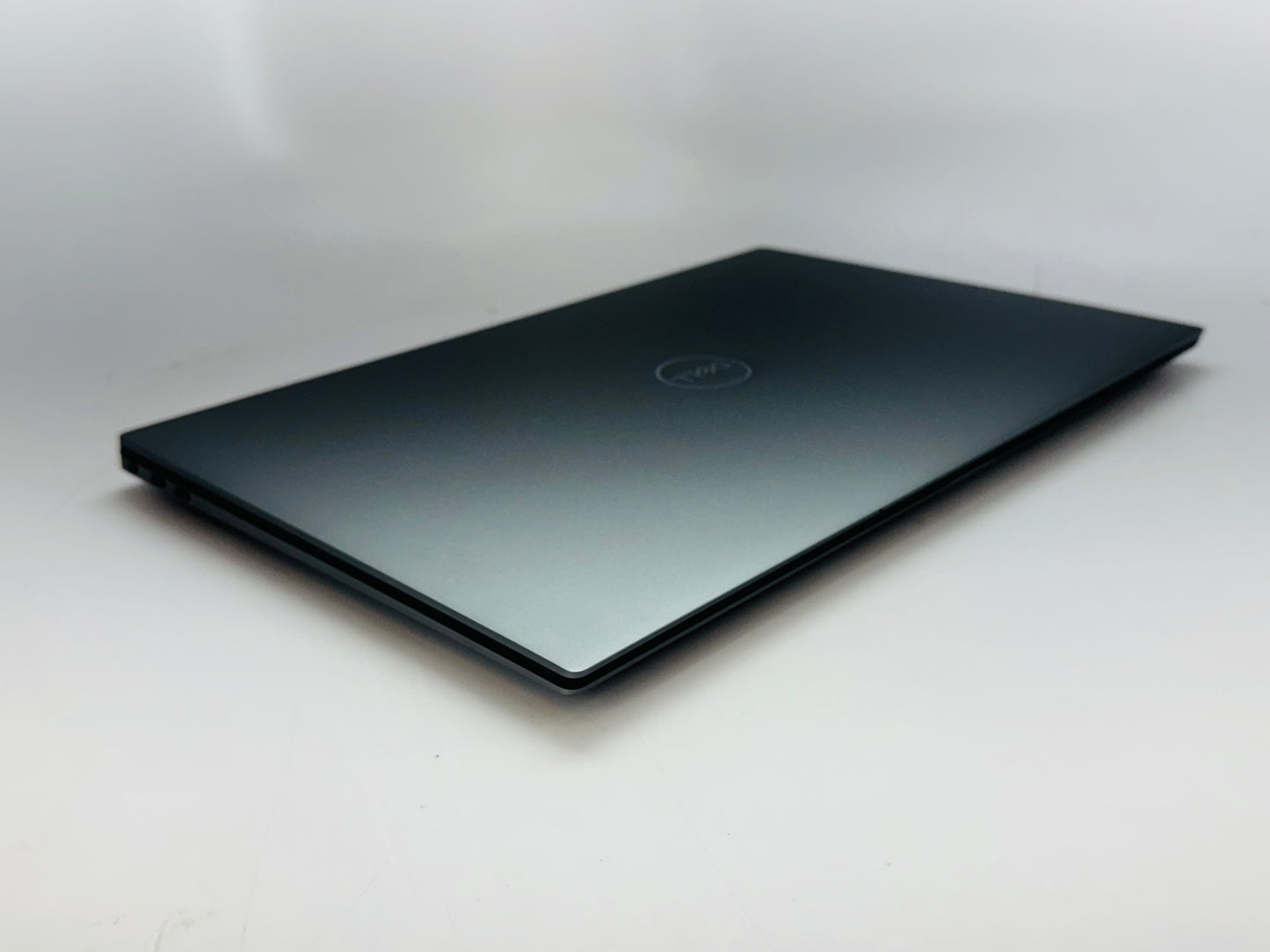 Dell Precision 5570 15.6'' 2.3GHz (i7-12700H) 32GB RAM 512GB SSD RTX A2000 8GB