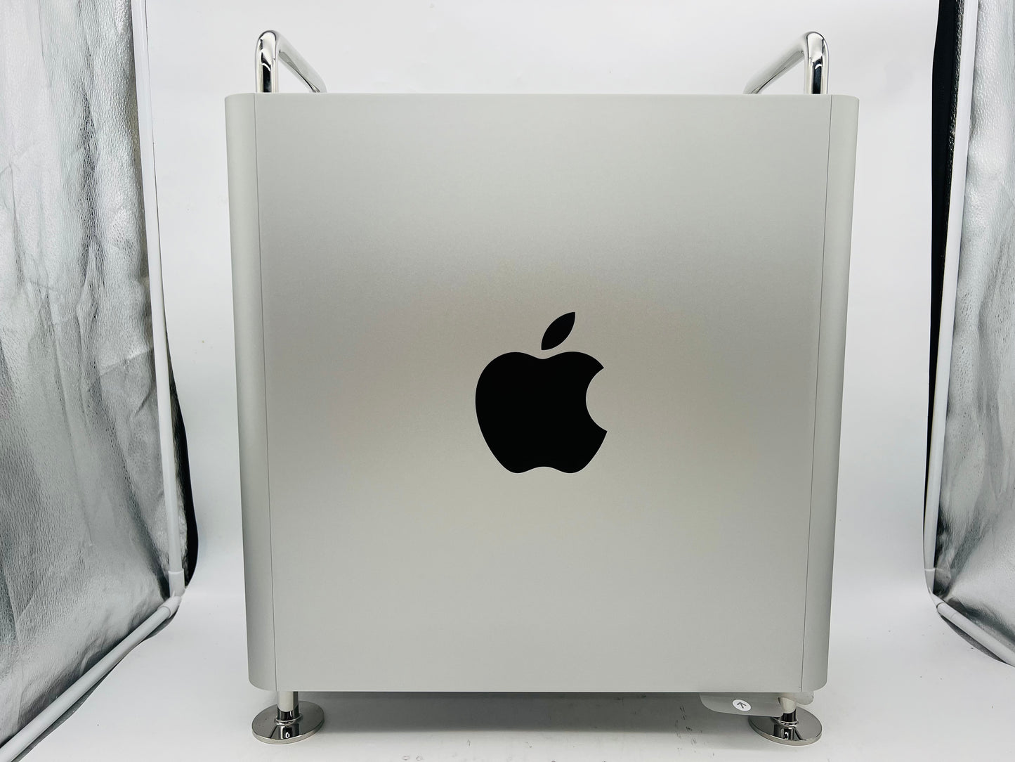 Apple 2019 Mac Pro 3.3GHz 12-Core Xeon 48GB 1TB SSD RP W5700X 16GB - Excellent