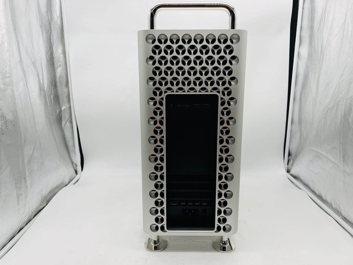 Apple 2019 Mac Pro 3.3GHz 12-Core Xeon 48GB 1TB SSD RP W5700X 16GB - Excellent