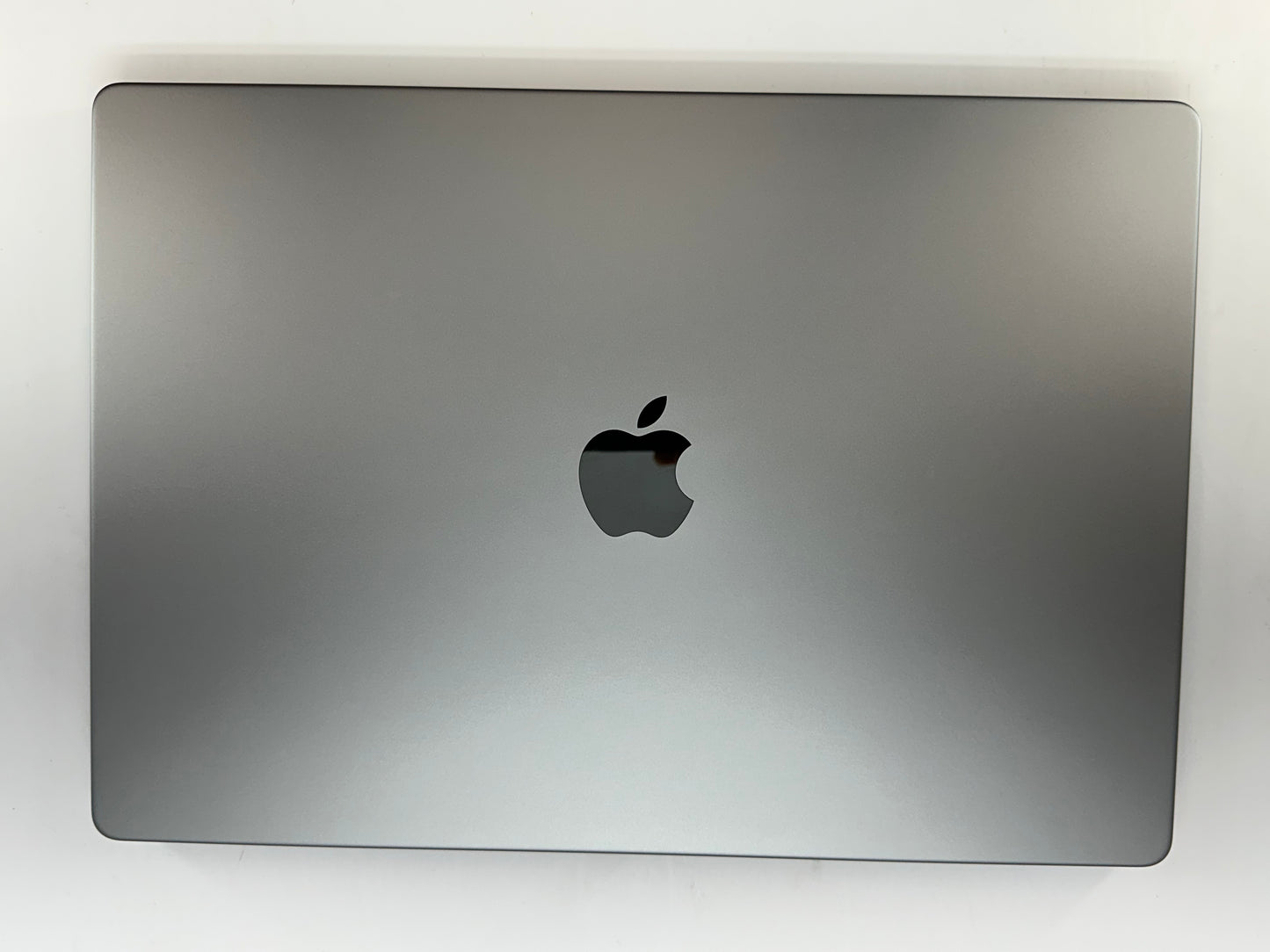 Apple 2021 MacBook Pro 16" M1 Max (32-Core GPU) 64GB RAM 4TB SSD - READ