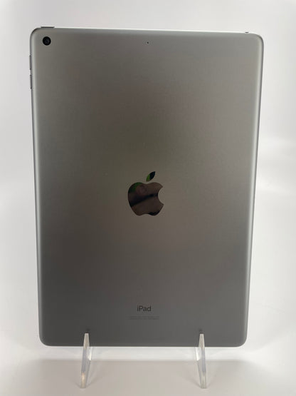 Apple iPad 8th Gen. 32GB, Wi-Fi, 10.2 in - Space Gray - Very Good