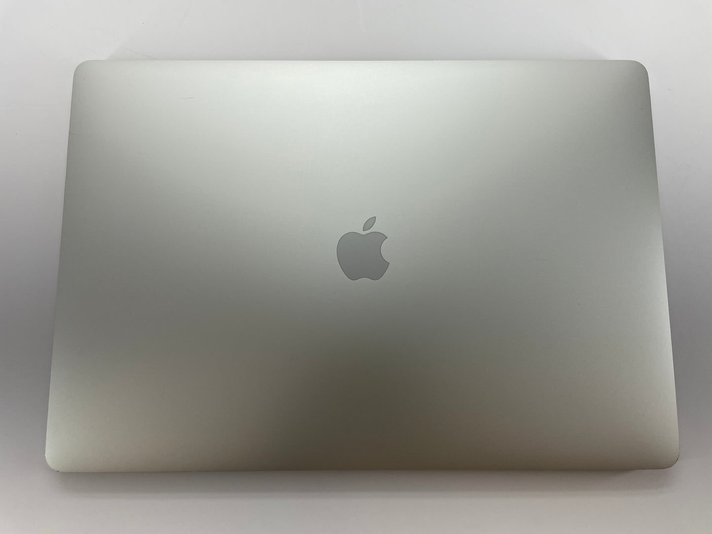 MacBook Pro 16 Touch Bar Silver 2019 2.6GHz i7 16GB 512GB - RP 5500M Very Good