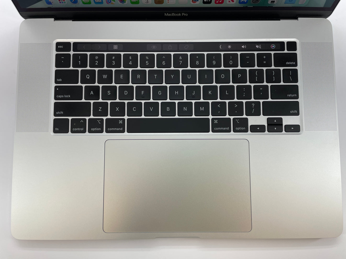 MacBook Pro 16 Touch Bar Silver 2019 2.6GHz i7 16GB 512GB - RP 5500M Very Good