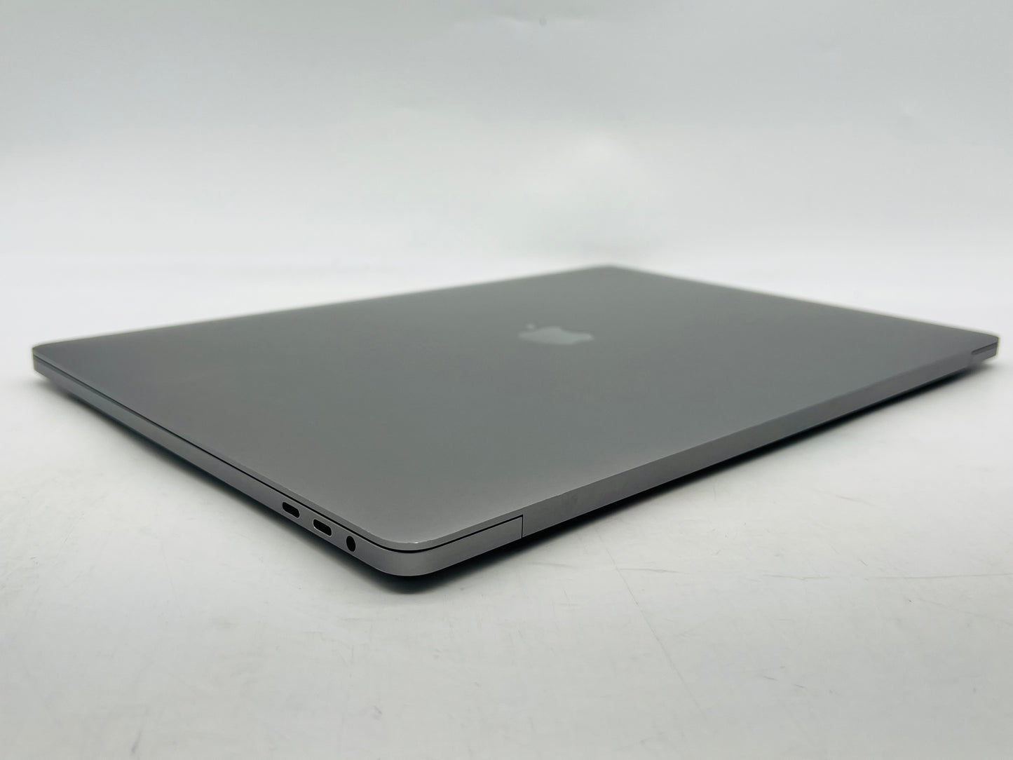 Apple 2019 MacBook Pro 16" 2.3GHz i9 32GB RAM 1TB SSD RP5500M 8GB - Very Good