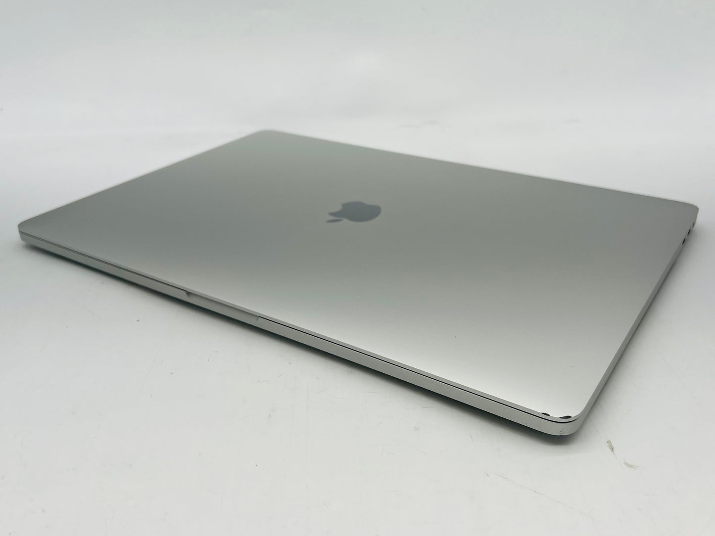 Apple 2019 MacBook Pro 16" 2.6GHz i7 16GB RAM 512GB SSD RP5300M 4GB - Very Good