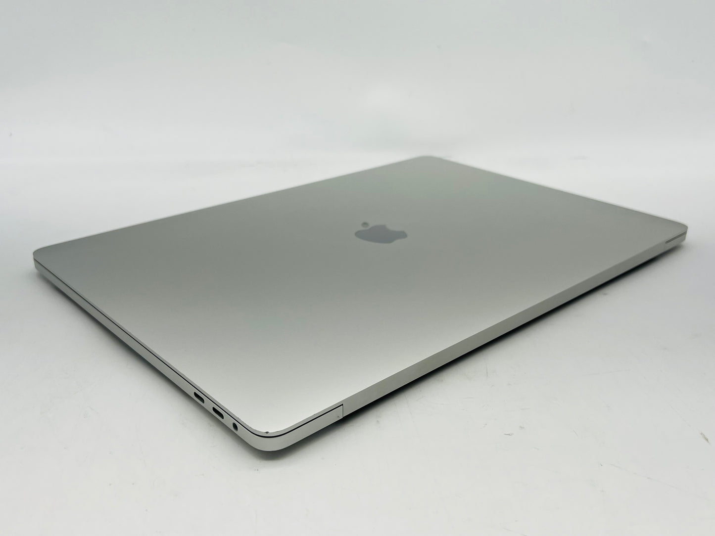 Apple 2019 MacBook Pro 16 in 2.4GHz i9 32GB RAM 1TB SSD RP5500M 4GB - Very good