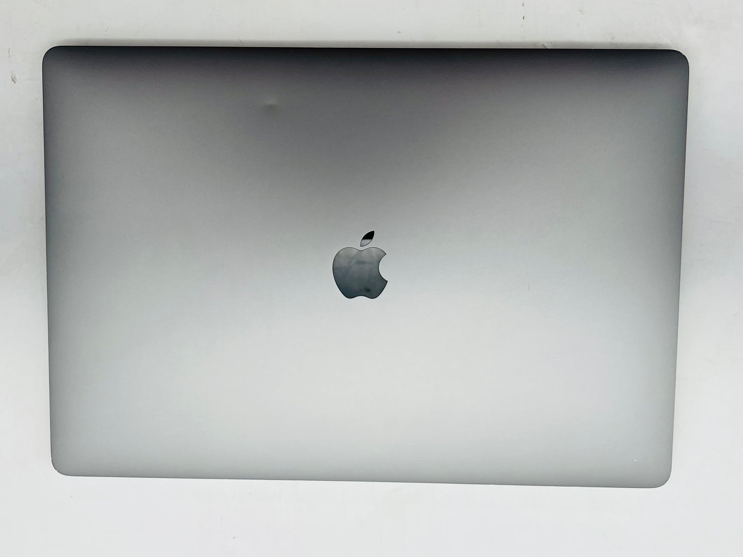 Apple 2019 MacBook Pro 16" 2.3GHz i9 32GB RAM 1TB SSD RP5500M 4GB - Very Good