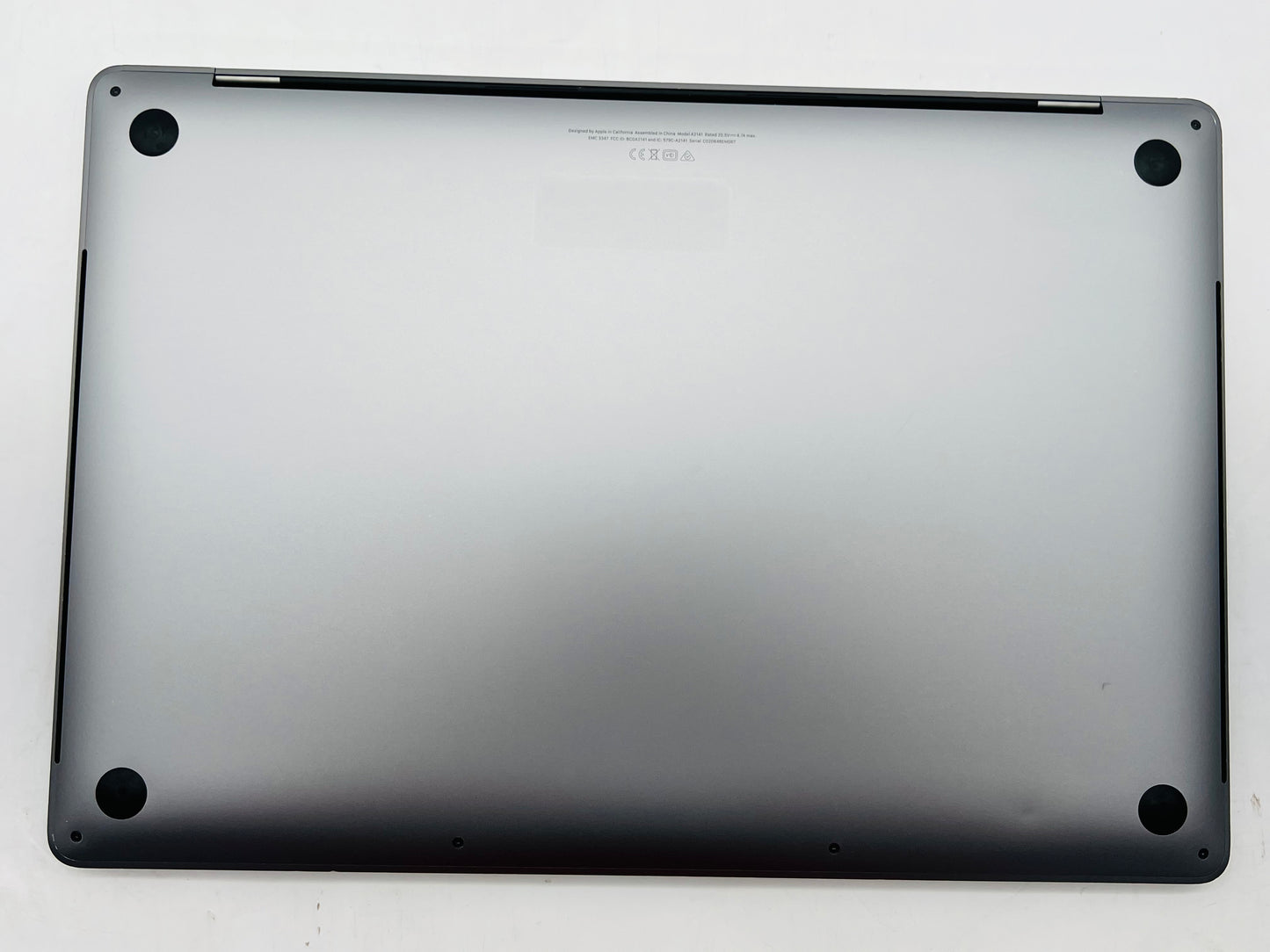 Apple 2019 MacBook Pro 16" 2.3GHz i9 32GB RAM 1TB SSD RP5500M 4GB - Very Good