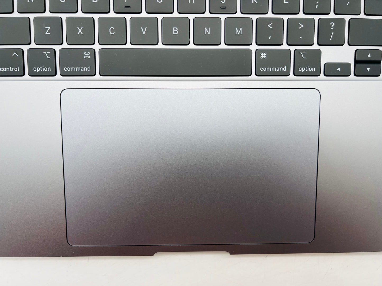 Apple 2019 16" MacBook Pro 2.6GHz i7 16GB RAM 512GB SSD RP5300M 4GB 32 Cycles!