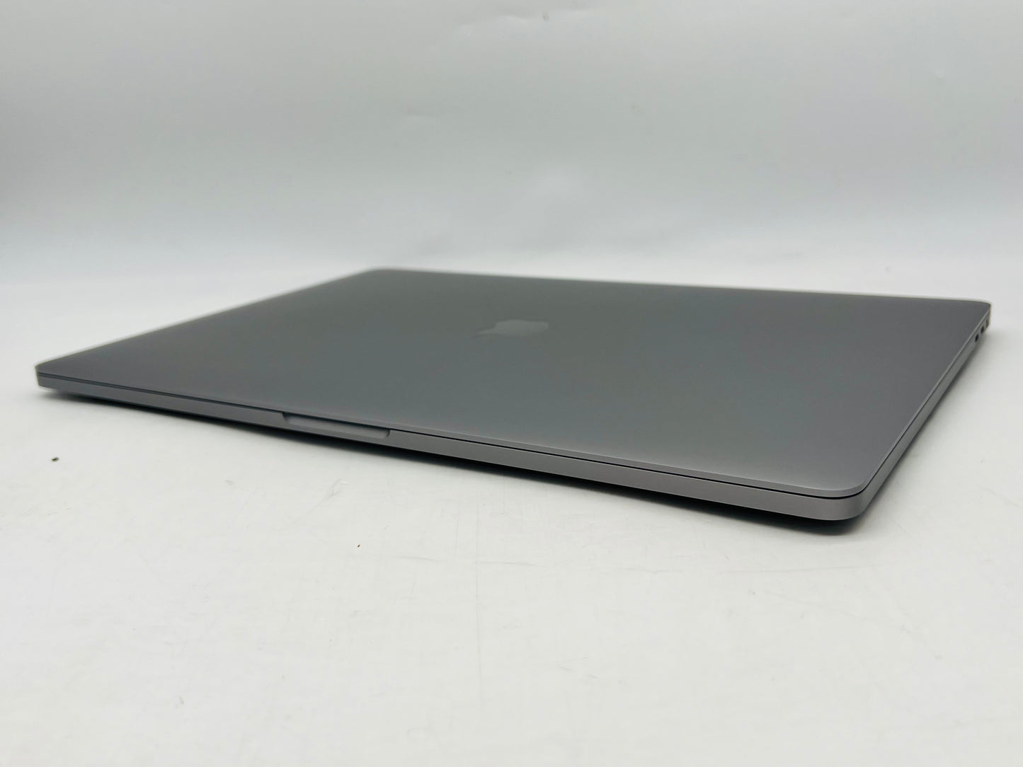 Apple 2019 16" MacBook Pro 2.6GHz i7 16GB RAM 512GB SSD RP5300M 4GB 32 Cycles!