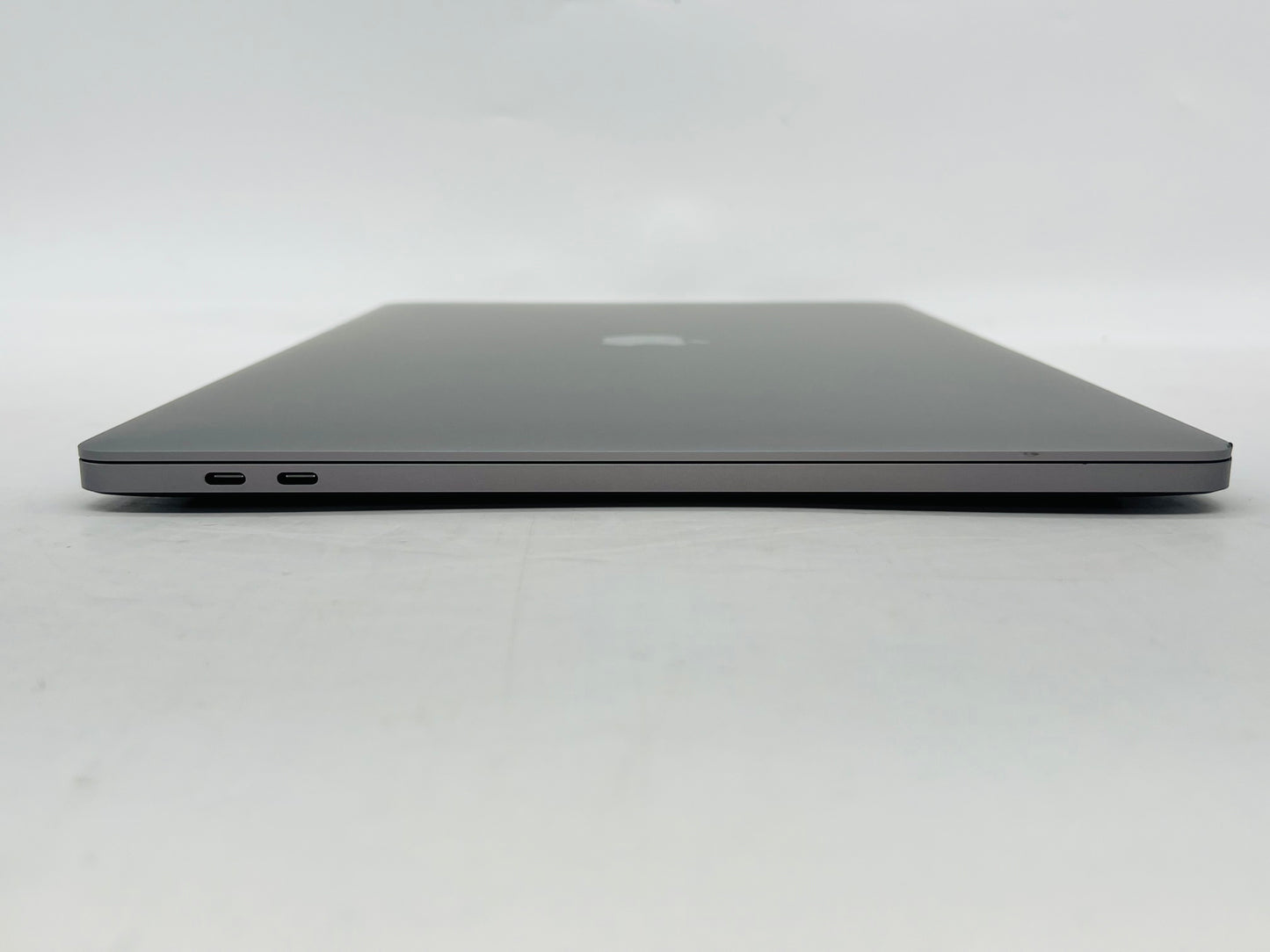 Apple 2019 16" MacBook Pro 2.6GHz i7 16GB RAM 512GB SSD RP5300M 4GB 32 Cycles!