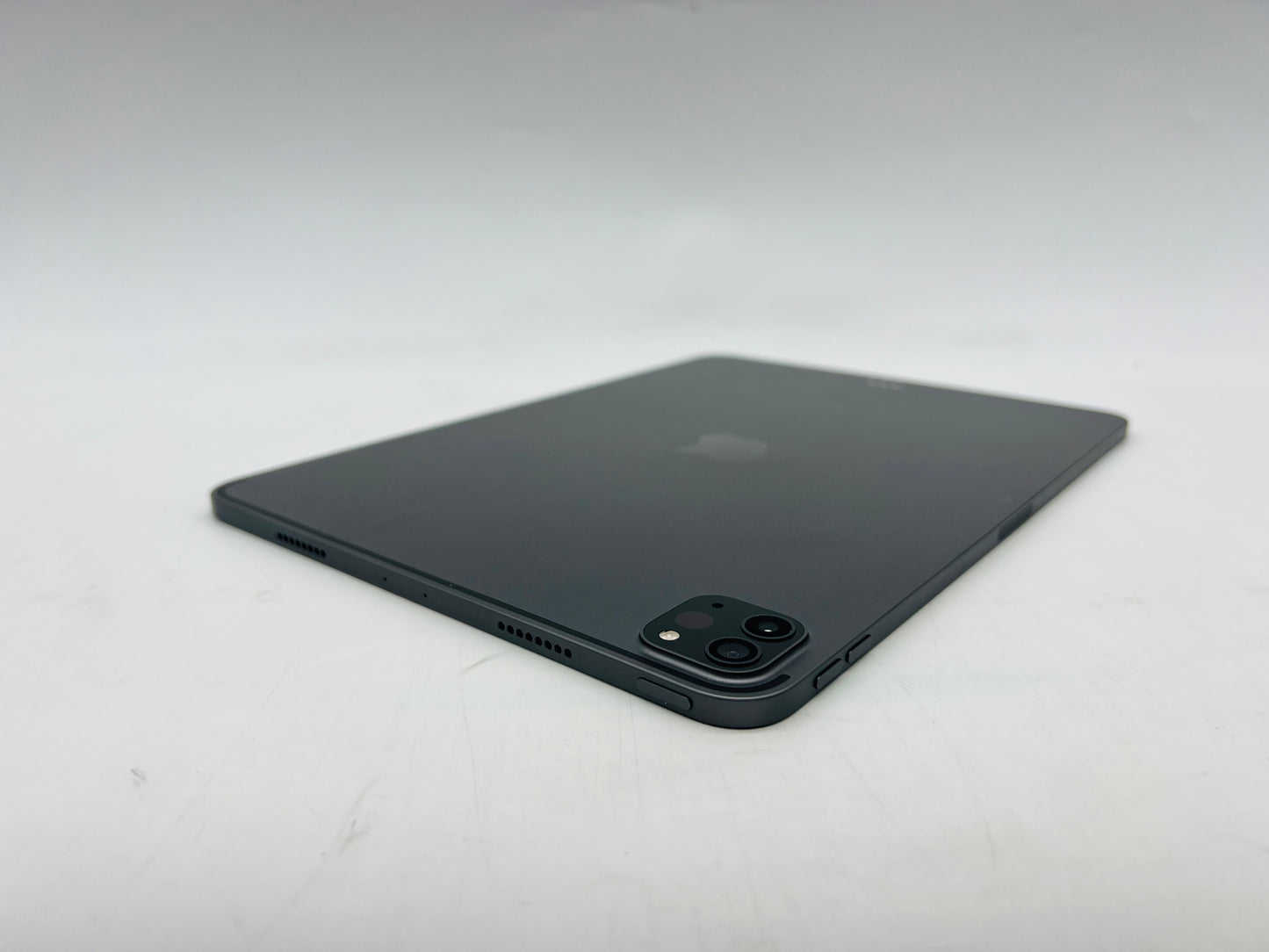 Apple 2021 iPad Pro (3rd-generation) (11-inch) 128GB Wifi - Very good