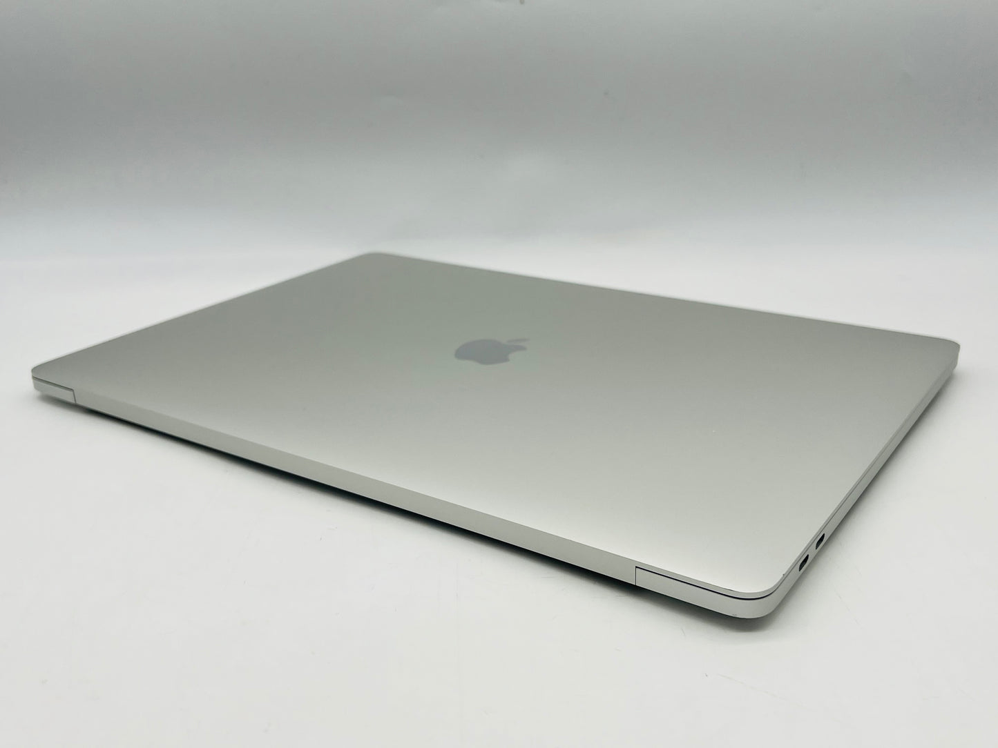 Apple 2019 MacBook Pro 16" 2.6GHz i7 16GB RAM 512GB SSD RP5300M 4GB - Very Good