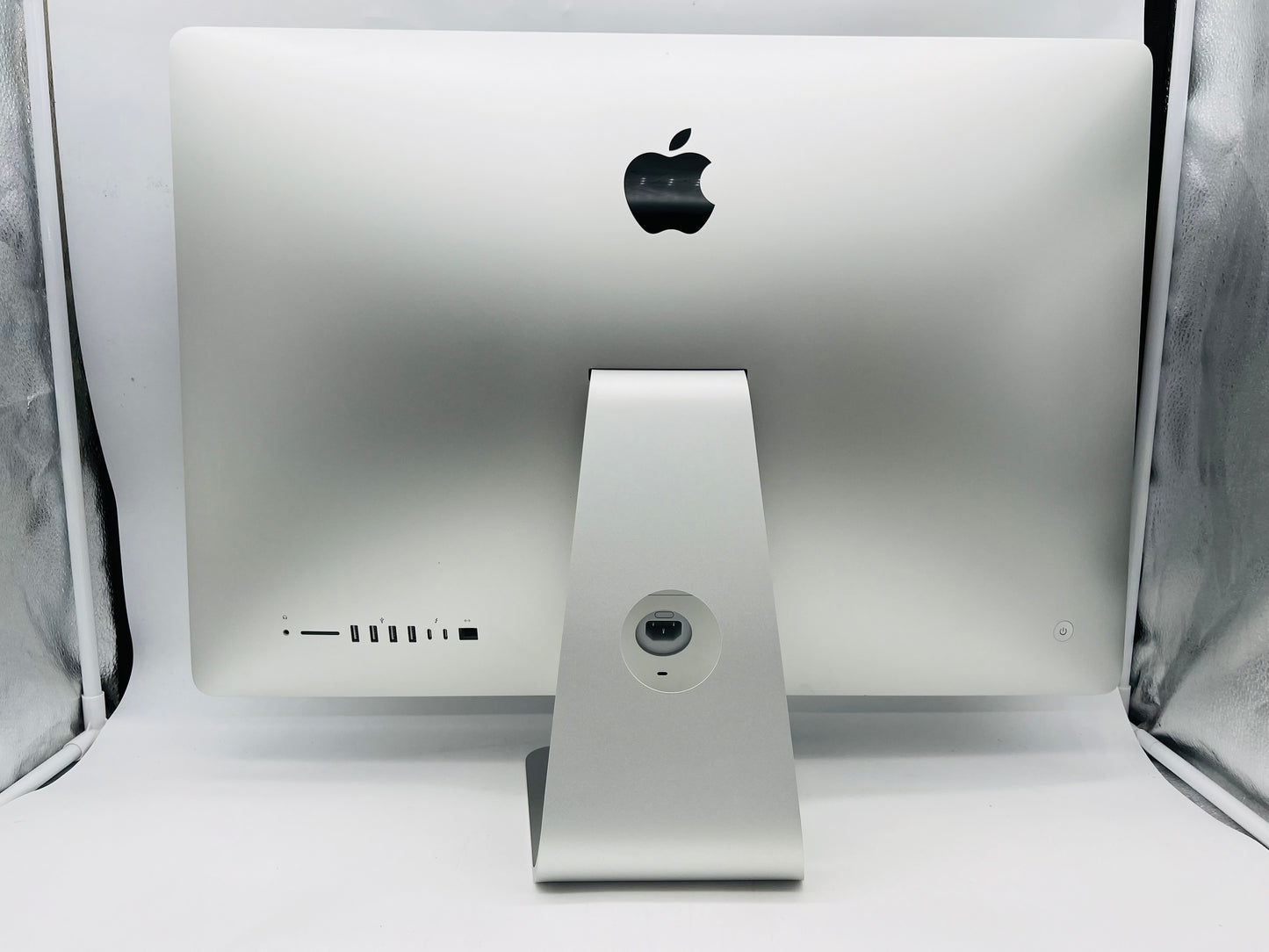 Apple 2020 iMac 27 in 5K 3.8GHz i7 64GB RAM 2TB SSD RP5500XT 8GB AC+ - Excellent