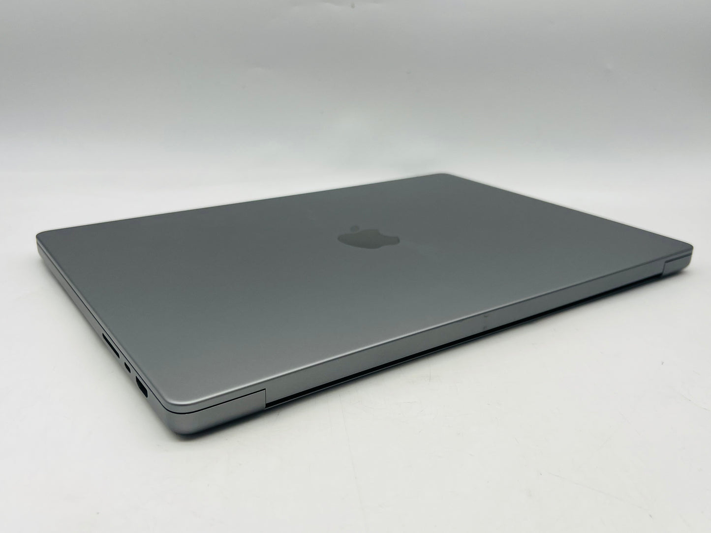 Apple 2021 Macbook Pro 16" M1 Pro 32GB RAM 1TB SSD (16-Core GPU) AC+ - Excellent