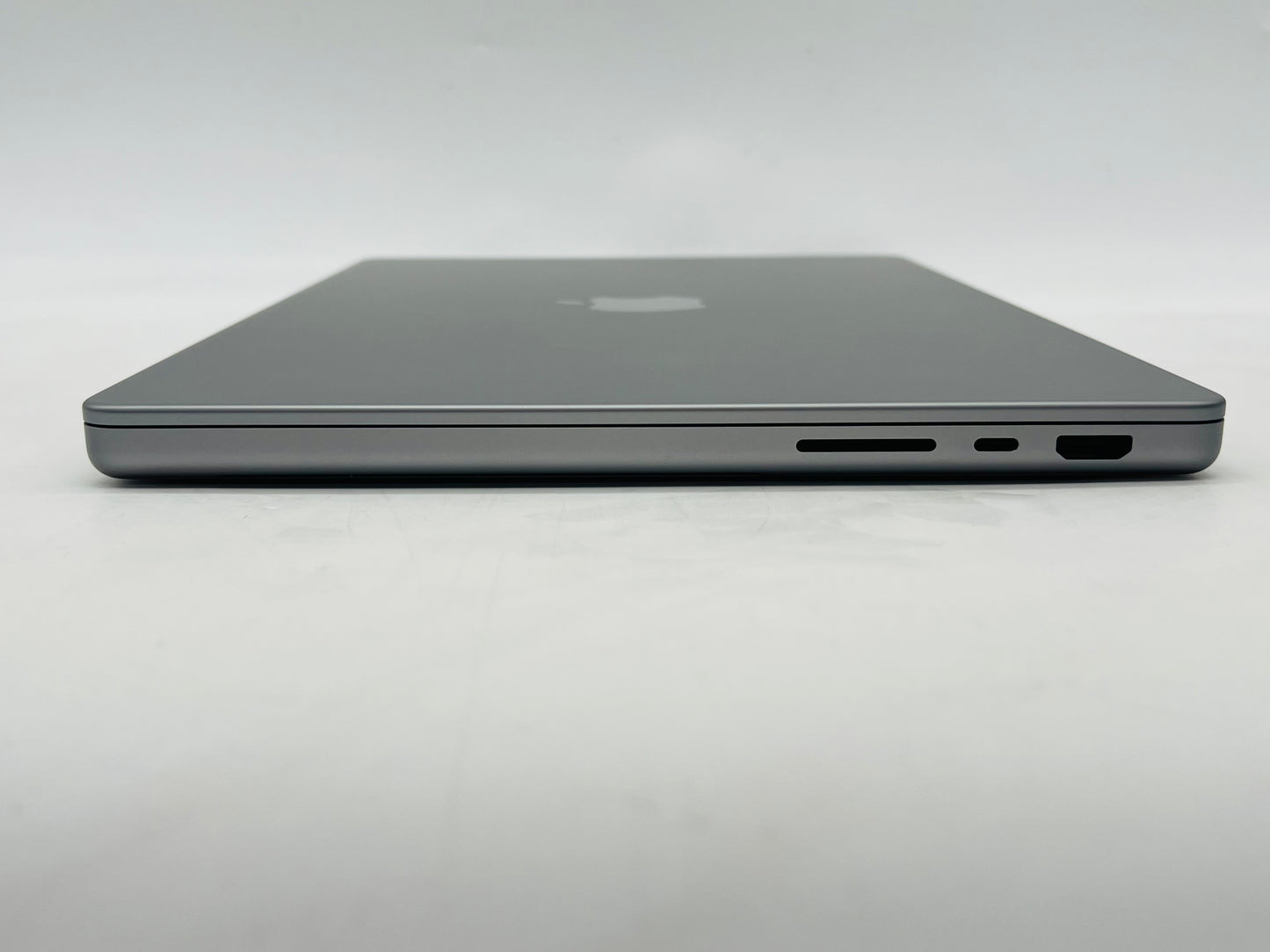 Apple 2021 MacBook Pro 14" M1 Pro (14-Core GPU) 16GB RAM 512GB SSD Excellent