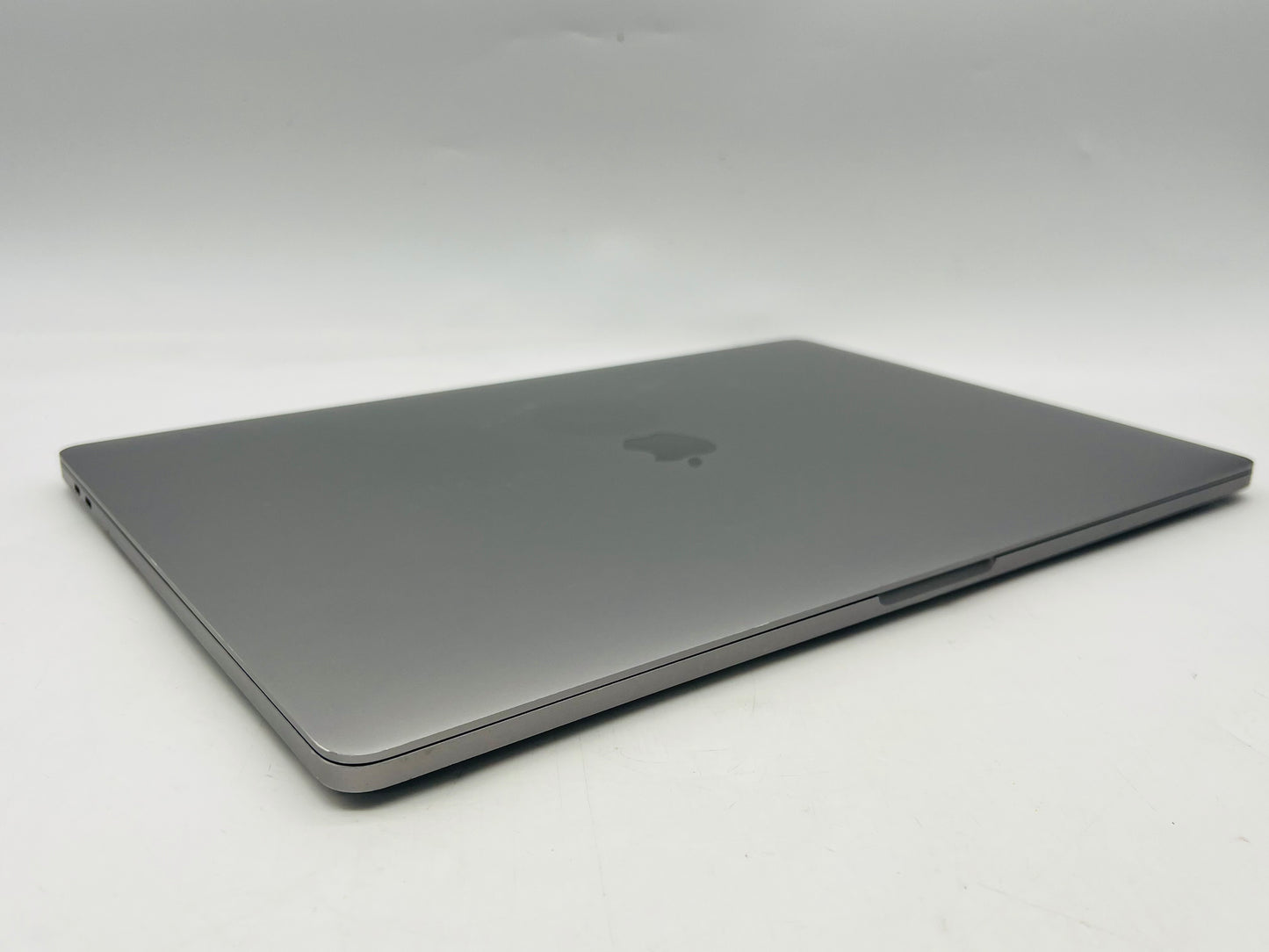 Apple 2019 MacBook Pro 16 in 2.3GHz i9 16GB RAM 1TB SSD RP5500M 4GB - Very Good