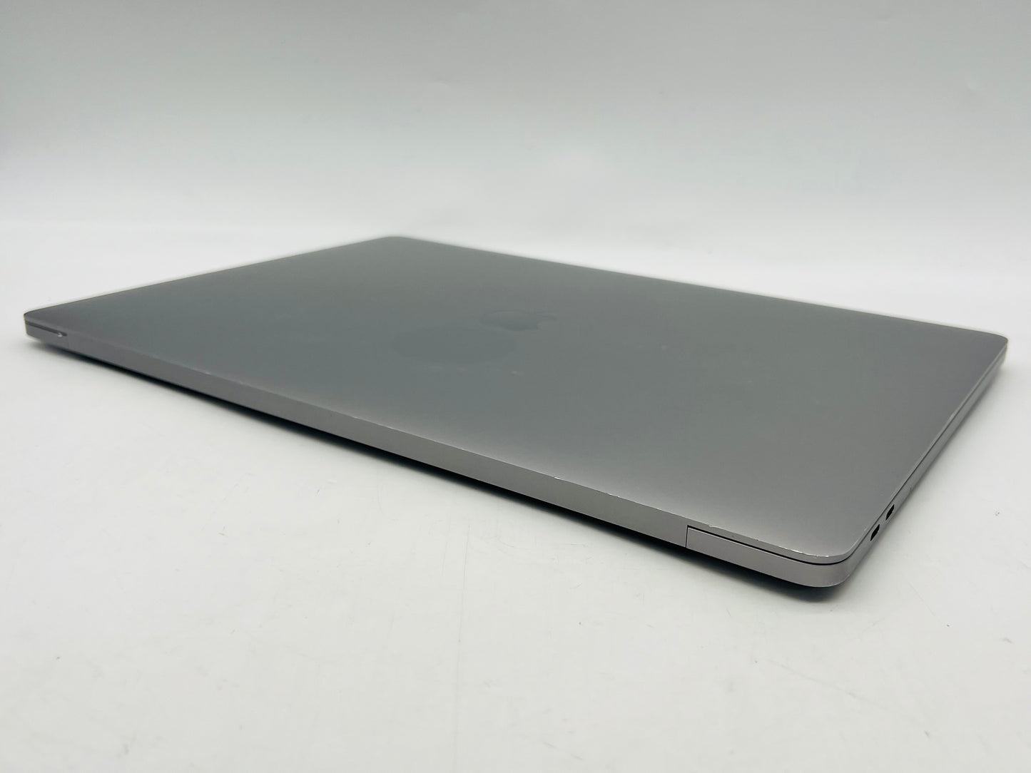 Apple 2019 MacBook Pro 16 in 2.3GHz i9 16GB RAM 1TB SSD RP5500M 4GB - Very Good
