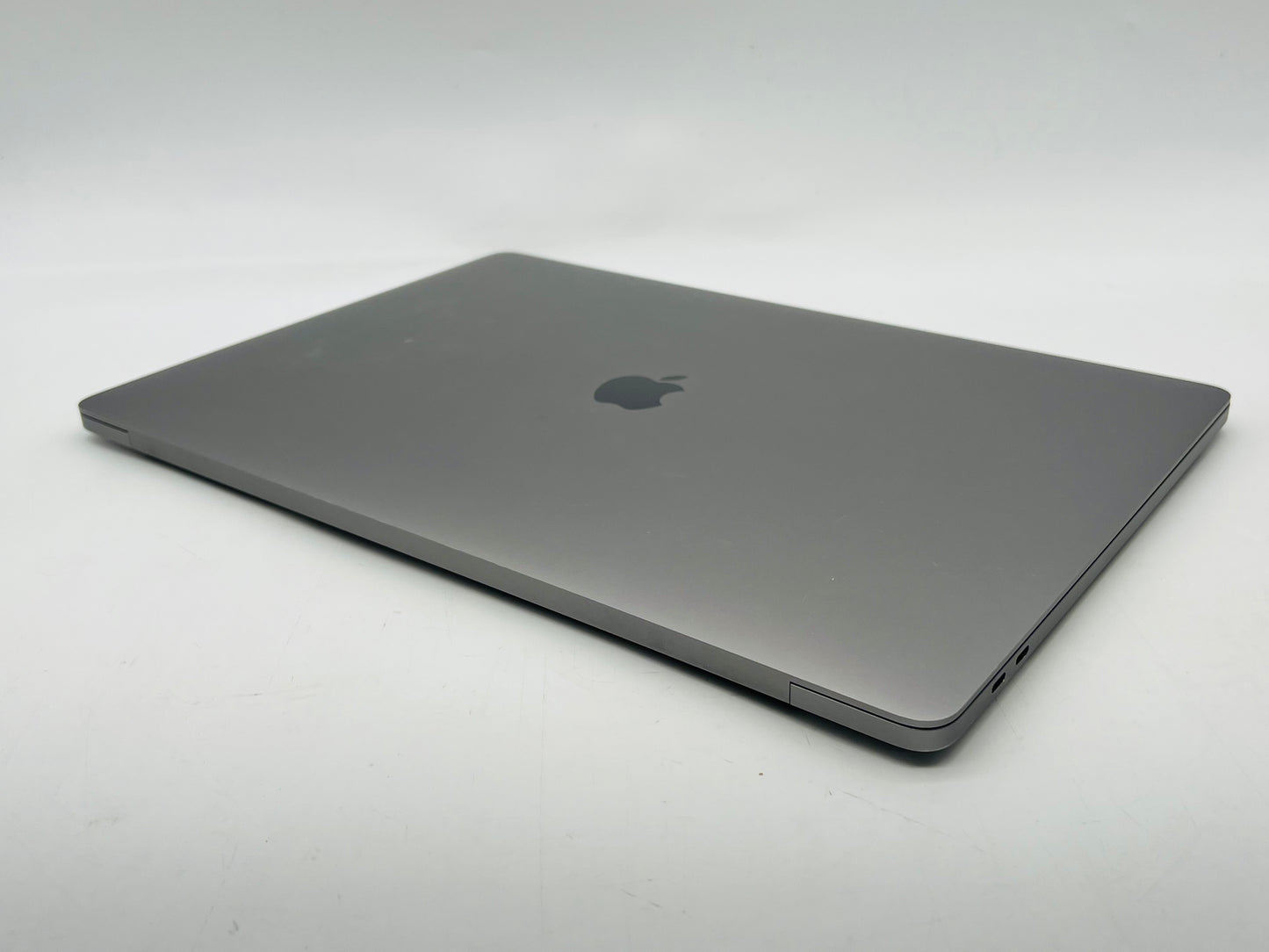 Apple 2019 MacBook Pro 16" 2.4GHz i9 64GB RAM 1TB SSD RP5500M 8GB - Very Good