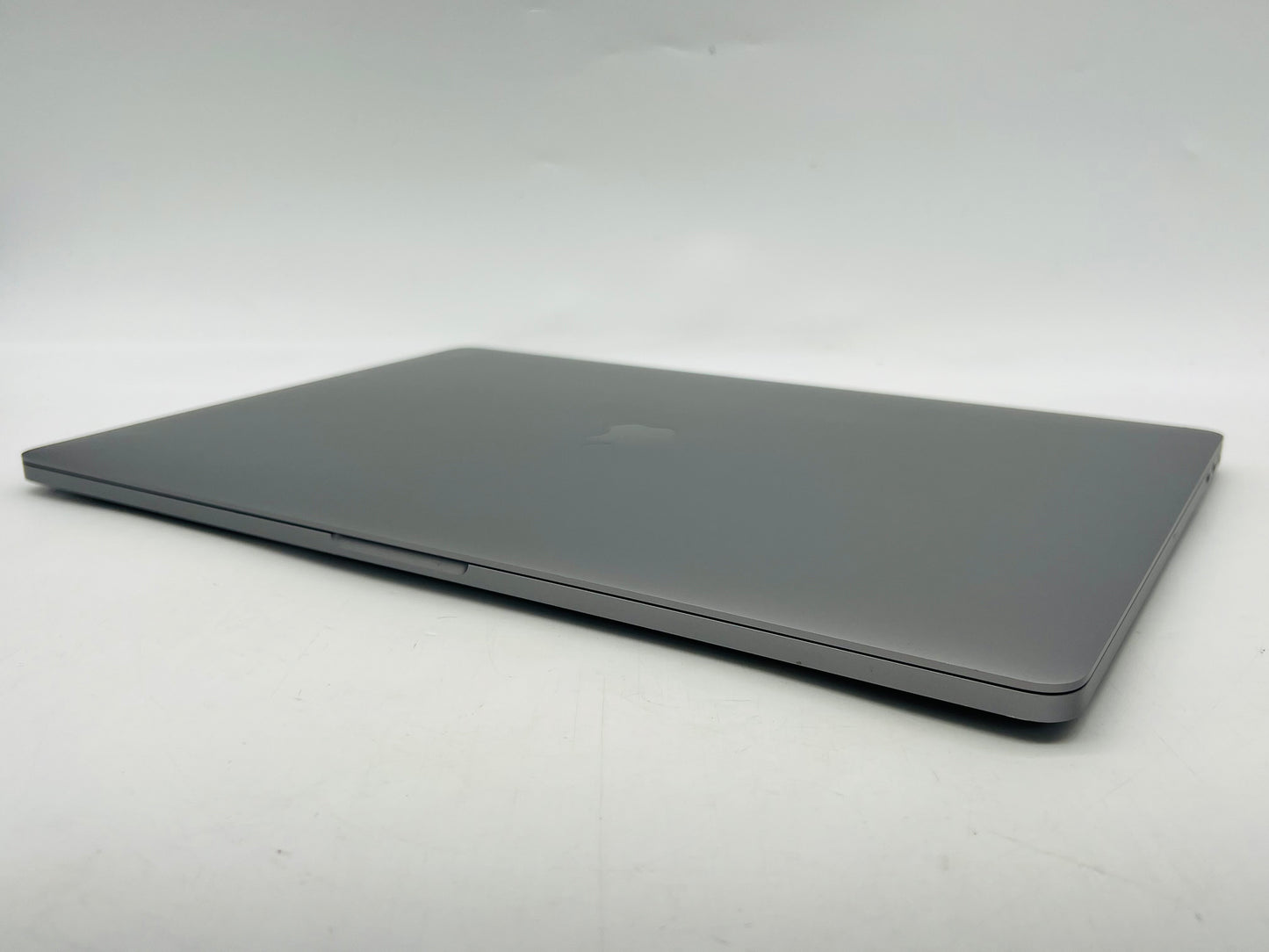 Apple 2019 MacBook Pro 16" 2.6GHz i7 32GB RAM 2TB SSD RP5500M 4GB - Very Good