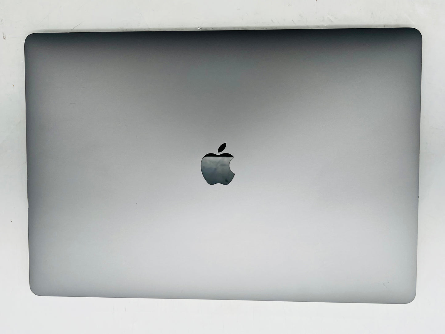 Apple 2019 MacBook Pro 16 in 2.3GHz i9 16GB RAM 1TB SSD RP5500M 4GB - Very Good