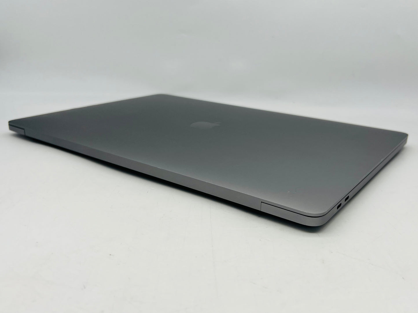 Apple 2019 MacBook Pro 16 in 2.3GHz i9 16GB RAM 1TB SSD RP5500M 4GB - Very Good