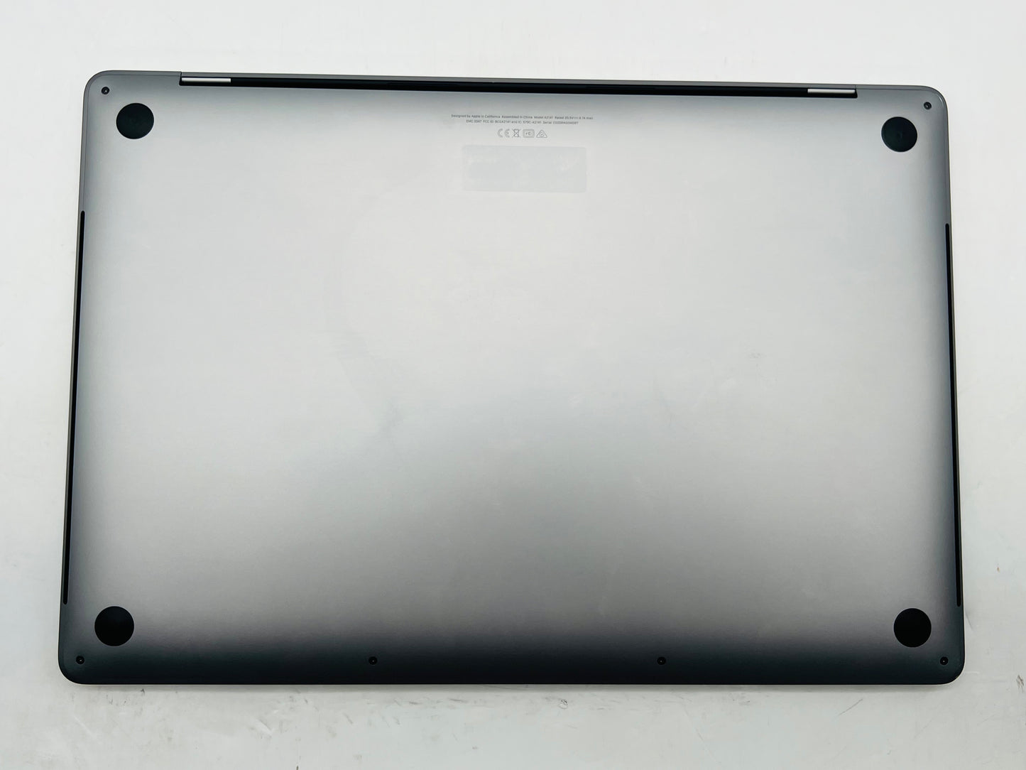 Apple 2019 MacBook Pro 16 in 2.3GHz i9 16GB RAM 1TB SSD RP5500M 4GB - Very Good